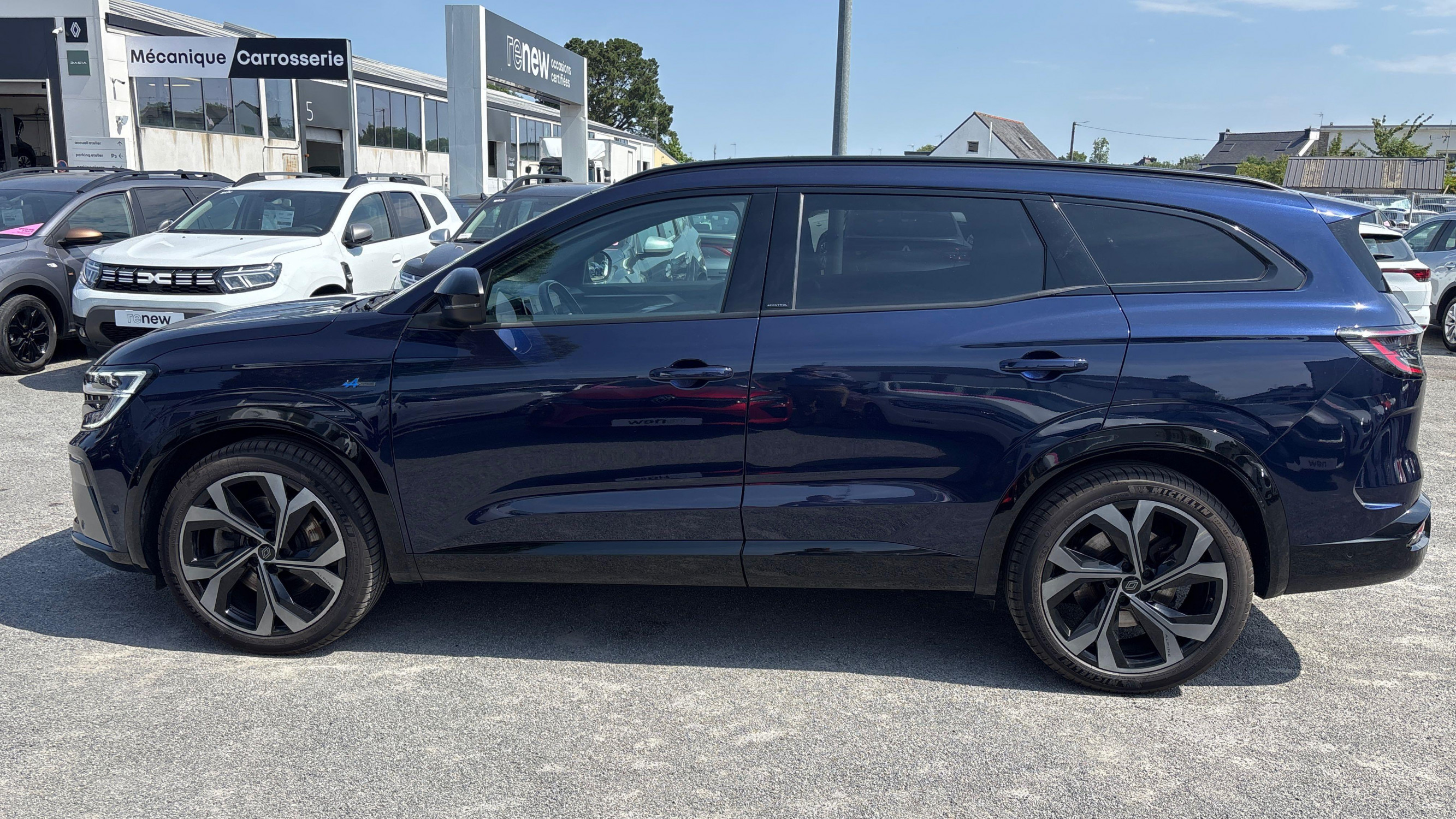 Vente en ligne Renault Espace Espace E-Tech hybrid 200 esprit Alpine au prix de 32 290 €
