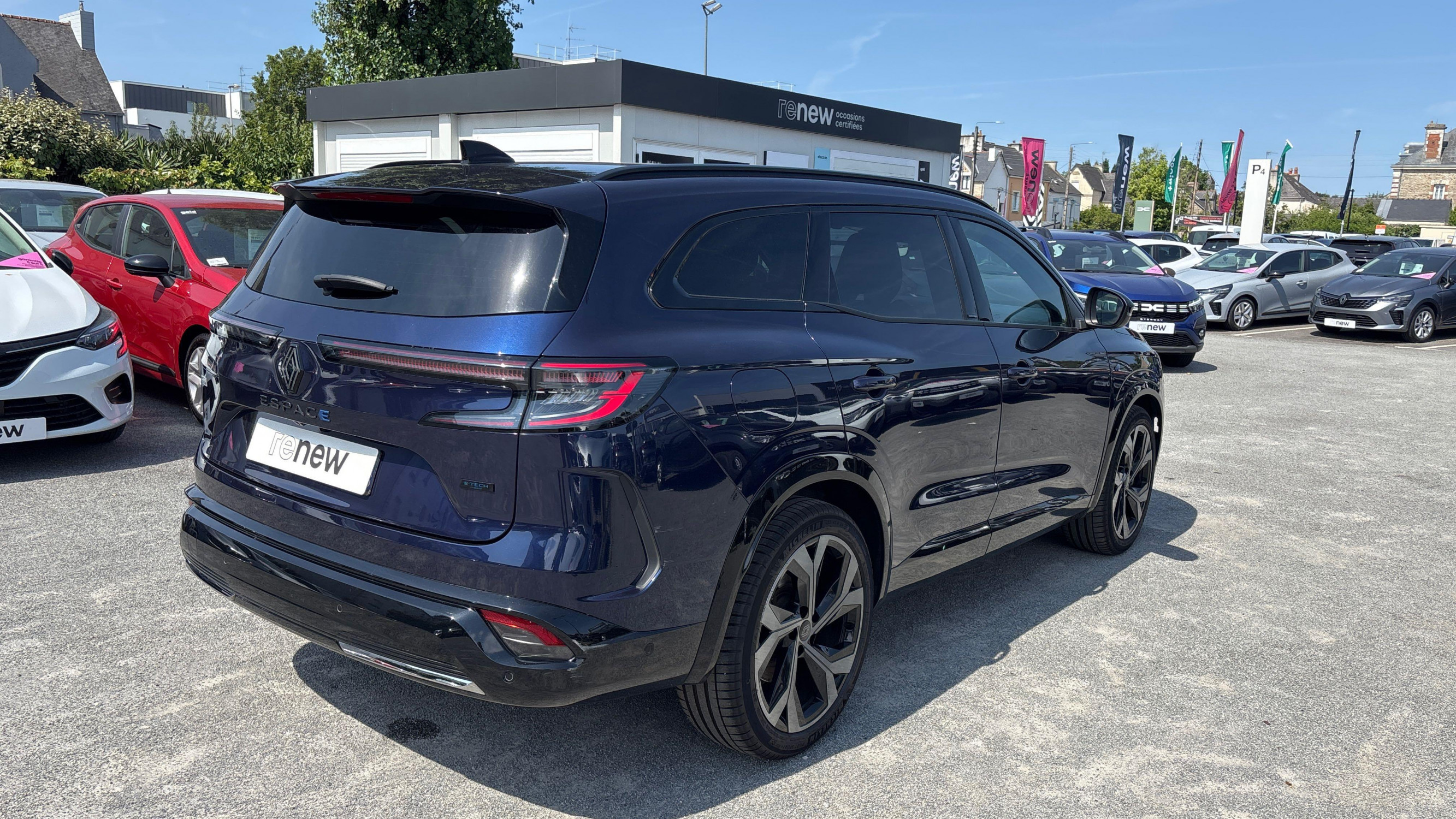 Vente en ligne Renault Espace Espace E-Tech hybrid 200 esprit Alpine au prix de 32 290 €