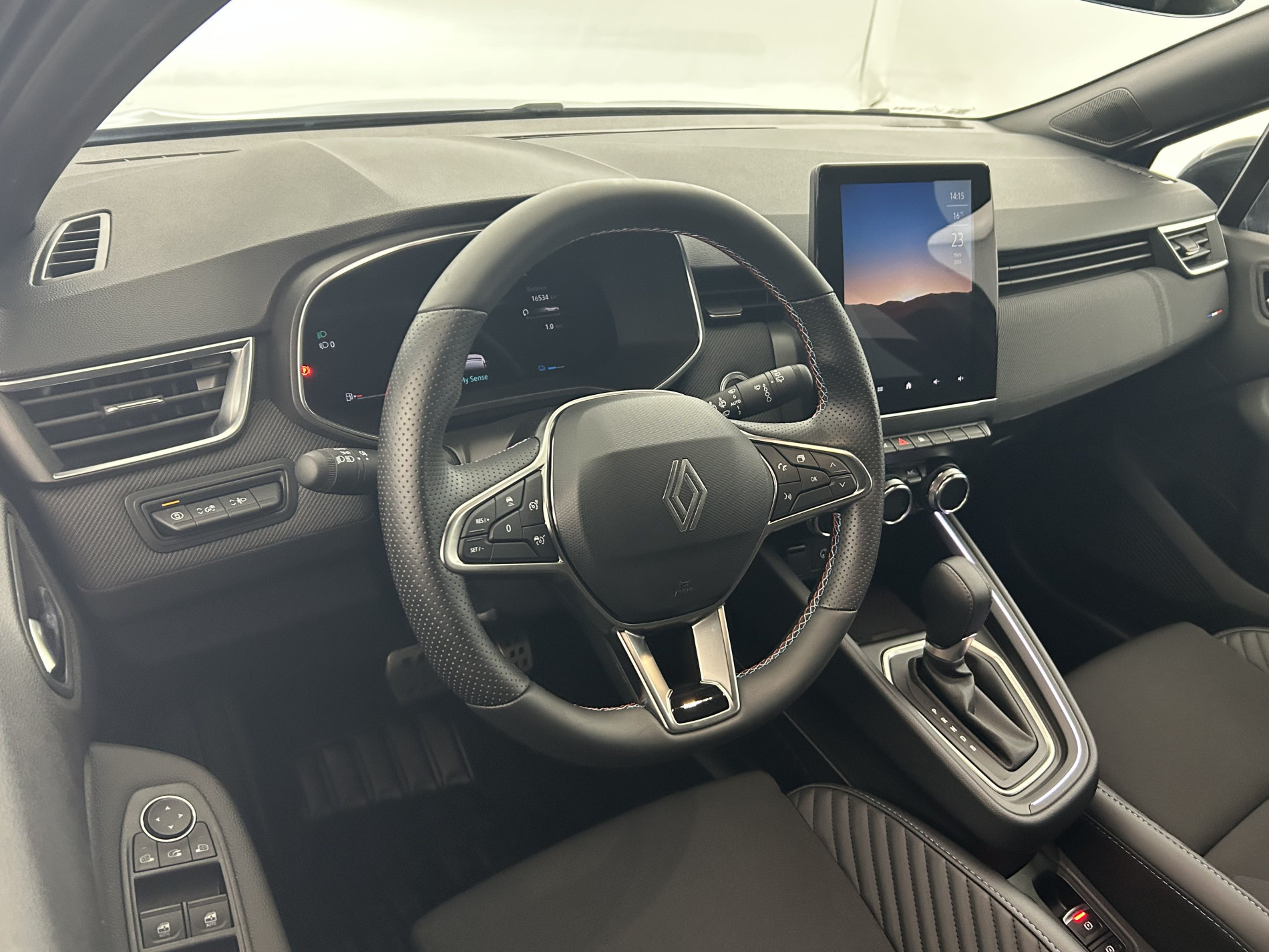 Vente en ligne Renault Clio 5 Clio E-Tech full hybrid 145 ch GSR2 au prix de 22 490 €
