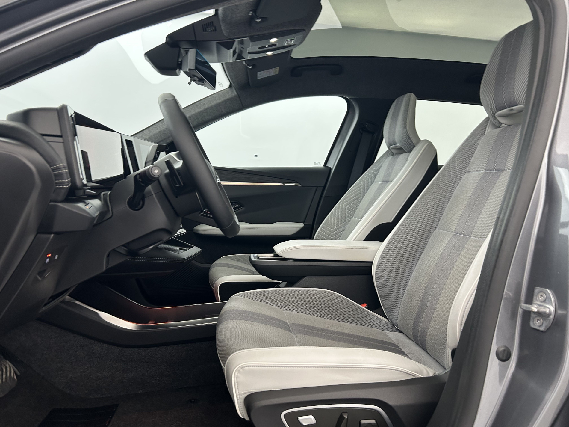 Vente en ligne Renault Scenic E-Tech  220 ch grande autonomie au prix de 37 970 €