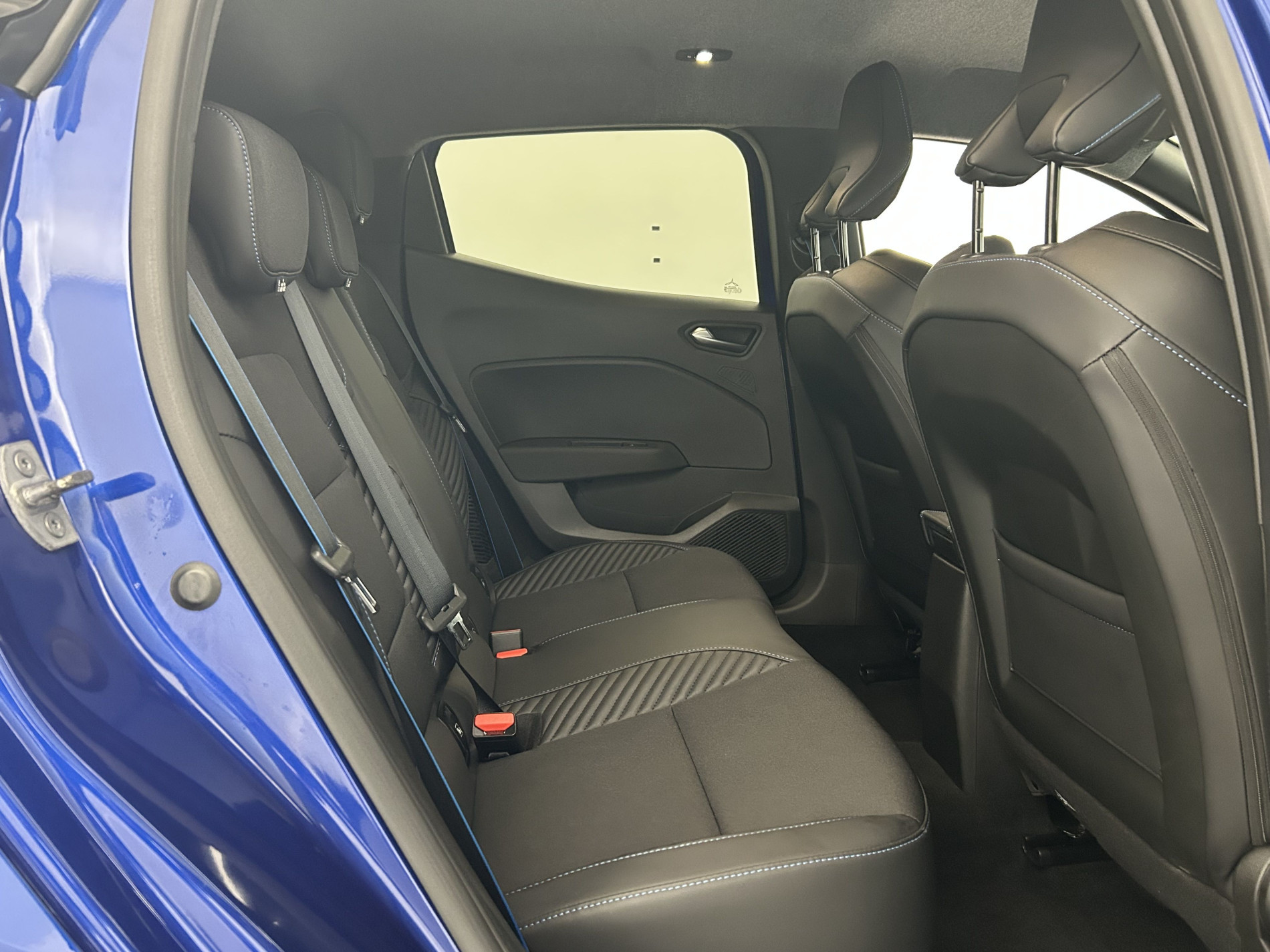 Vente en ligne Renault Clio 5 Clio E-Tech full hybrid 145 ch GSR2 au prix de 22 490 €