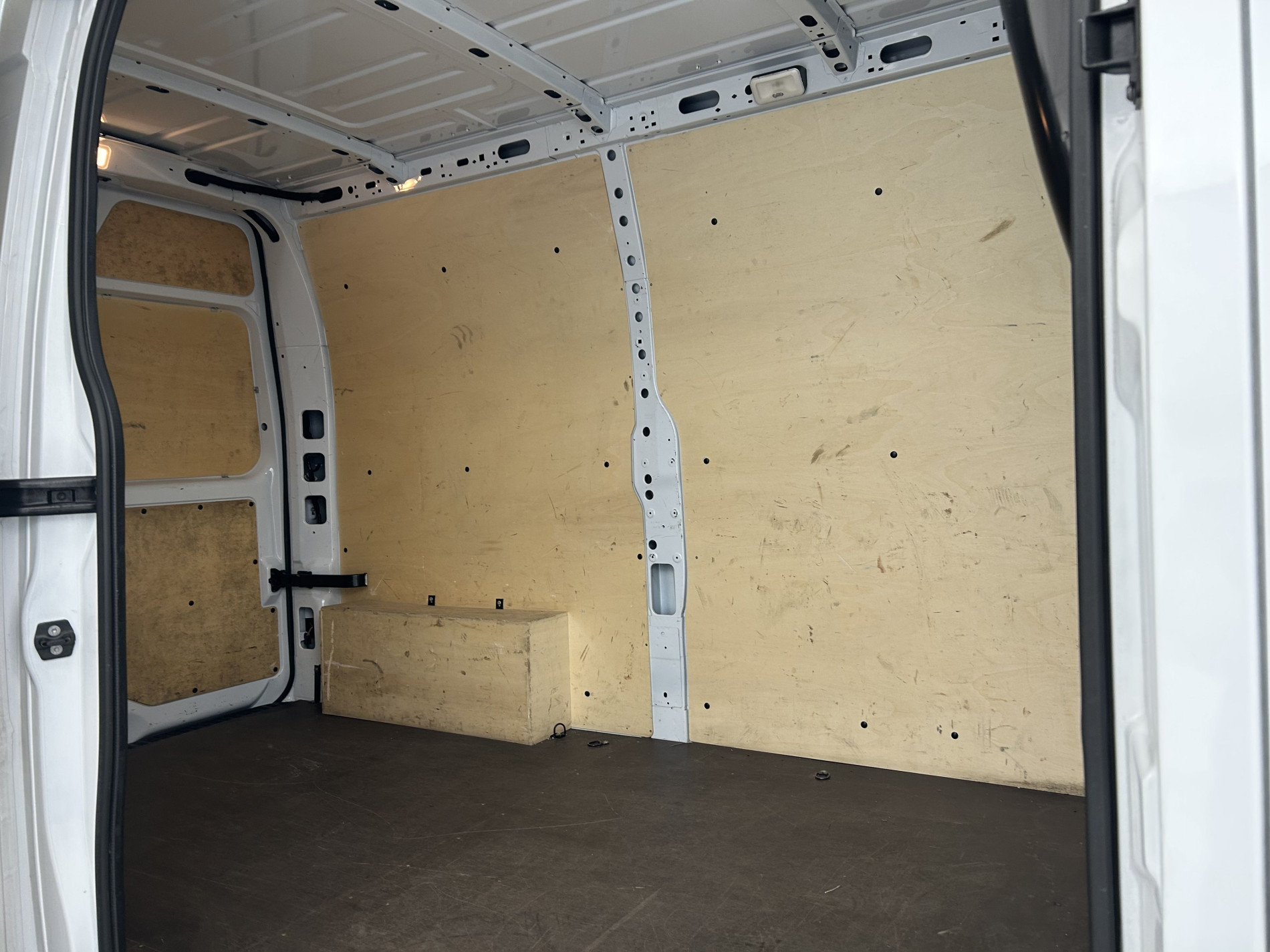 Vente en ligne Renault Master Fourgon MASTER FGN TRAC F3500 L2H2 BLUE DCI 135 au prix de 24 990 €