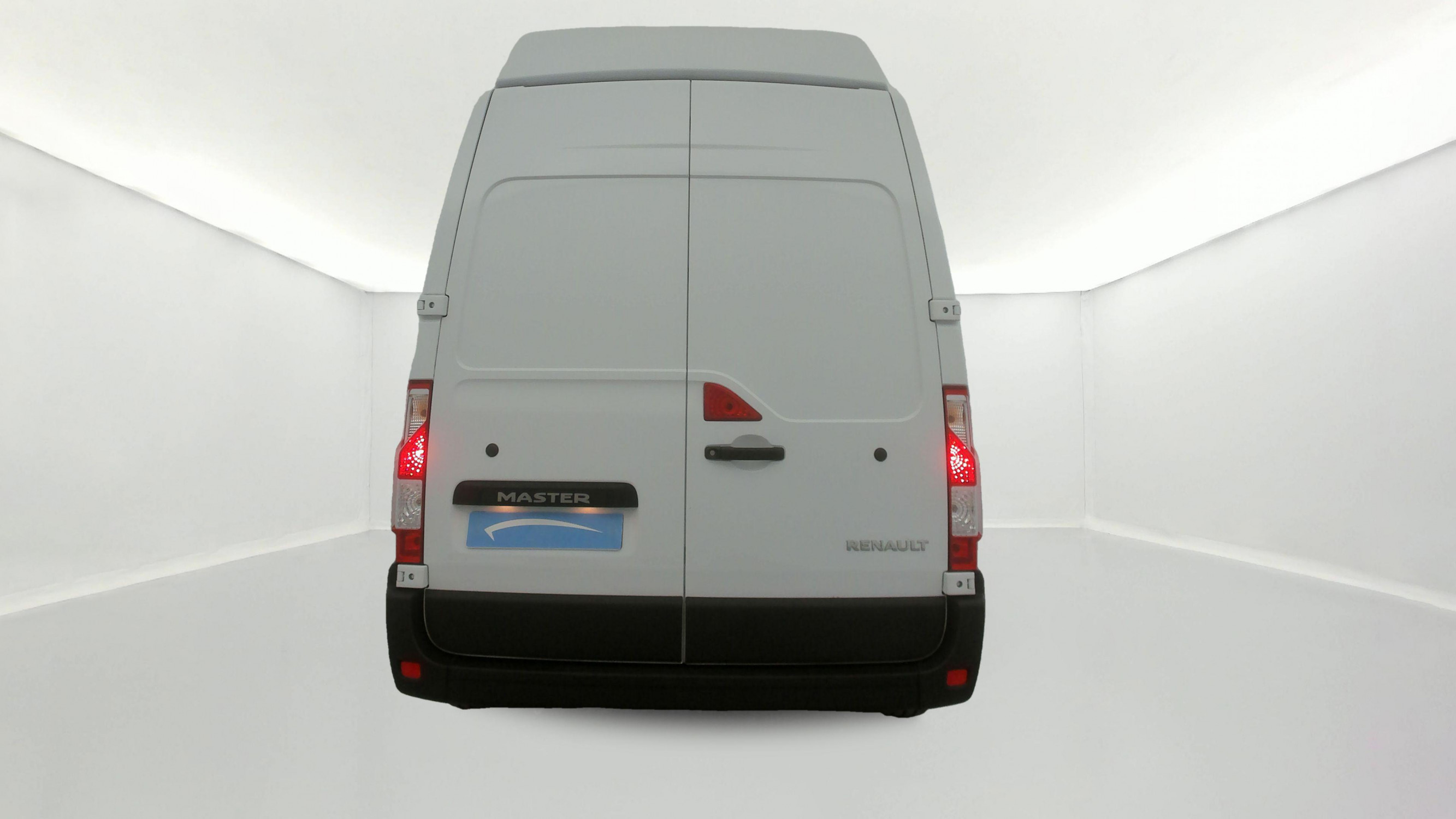 Vente en ligne Renault Master Fourgon MASTER FGN TRAC F3500 L3H3 BLUE DCI 135 au prix de 25 990 €