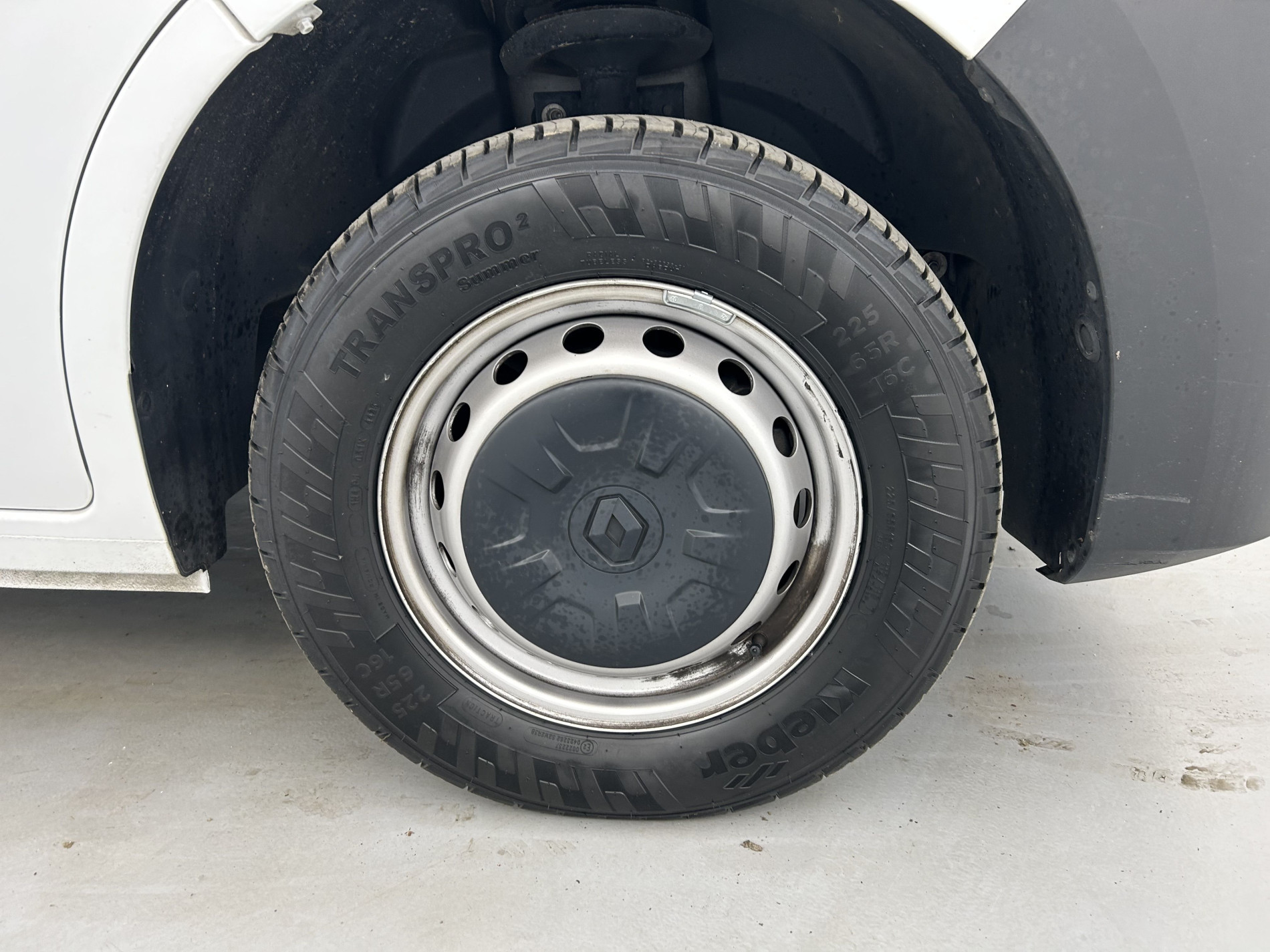 Vente en ligne Renault Master Fourgon MASTER FGN TRAC F3500 L2H2 BLUE DCI 135 au prix de 24 990 €