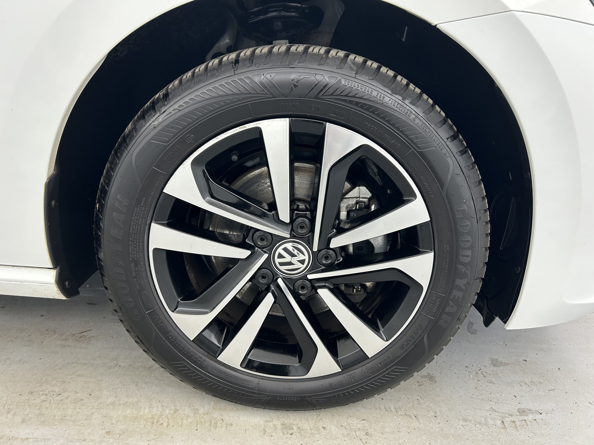 Vente en ligne Volkswagen Golf SW  1.5 TSI 150 EVO DSG7 au prix de 19 490 €