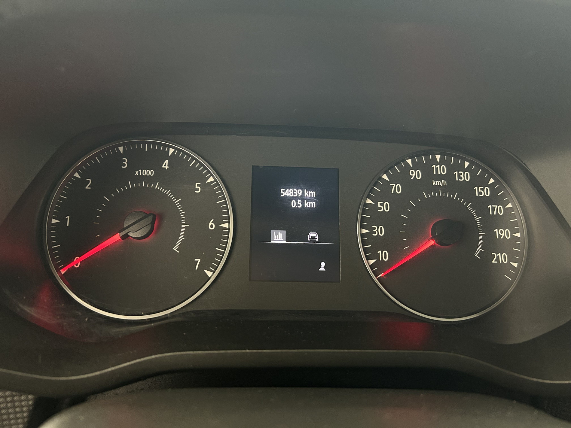 Vente en ligne Renault Trafic 3 Fourgon TRAFIC FGN L2H1 3000 KG BLUE DCI 130 au prix de 22 790 €
