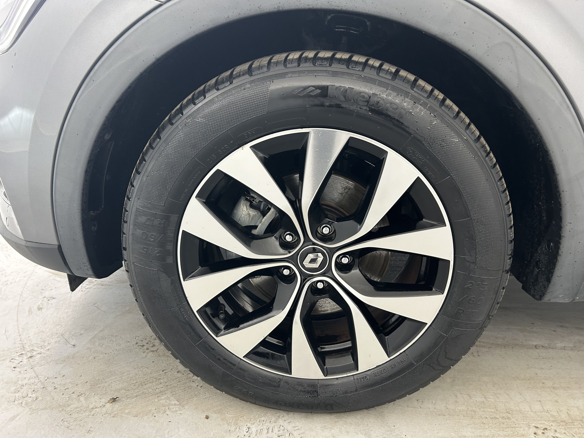 Vente en ligne Renault Arkana  E-Tech hybride 145 - 22 au prix de 20 390 €