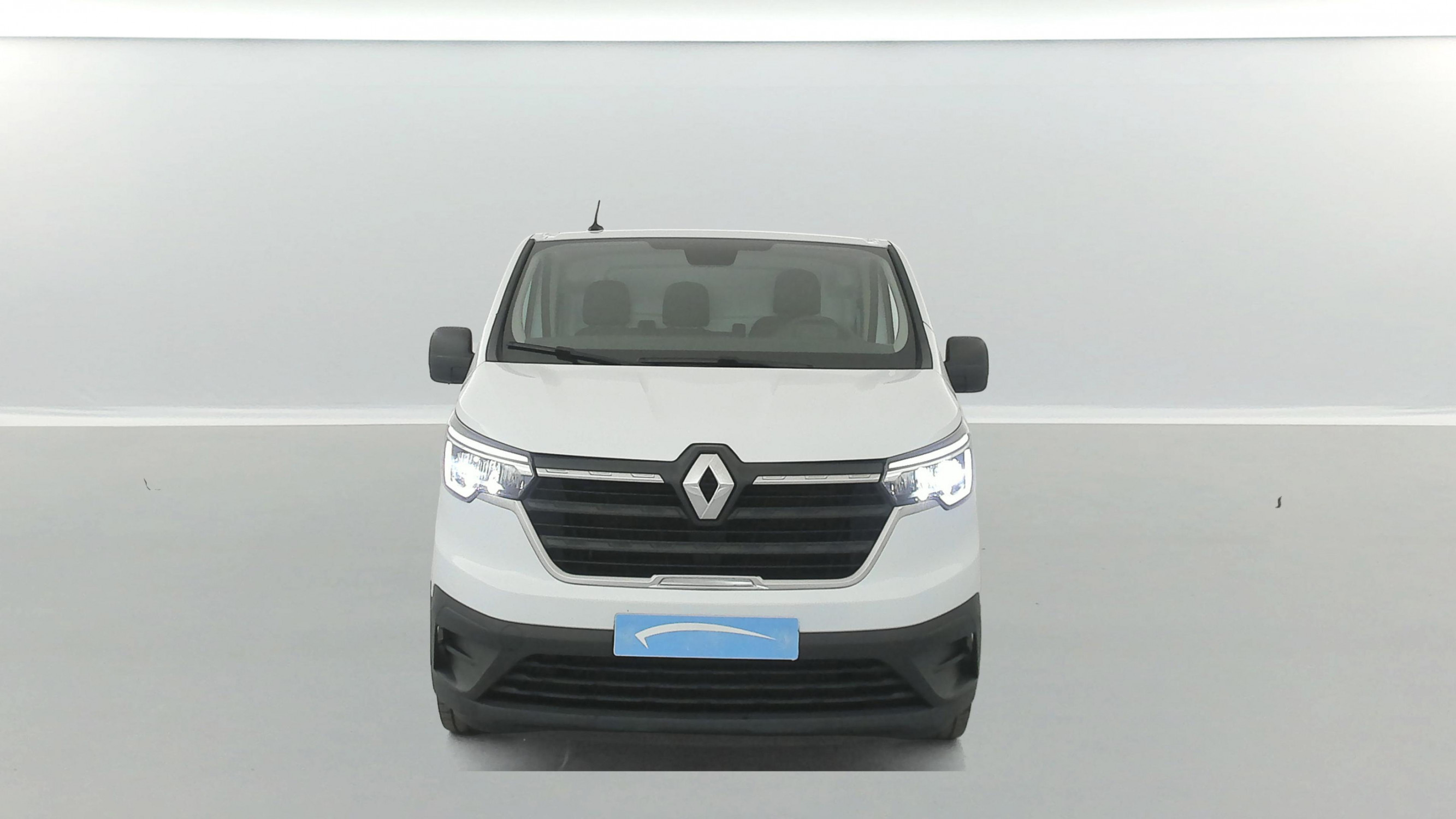 Vente en ligne Renault Trafic 3 Fourgon TRAFIC FGN L2H1 3000 KG BLUE DCI 130 au prix de 22 990 €