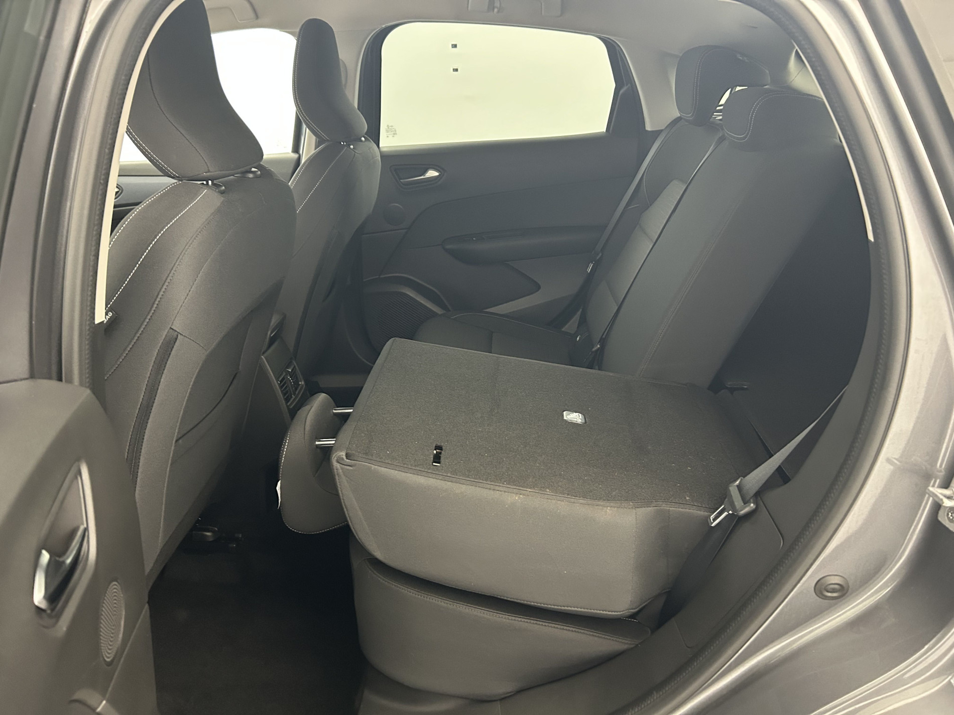 Vente en ligne Renault Arkana  E-Tech hybride 145 - 22 au prix de 20 390 €