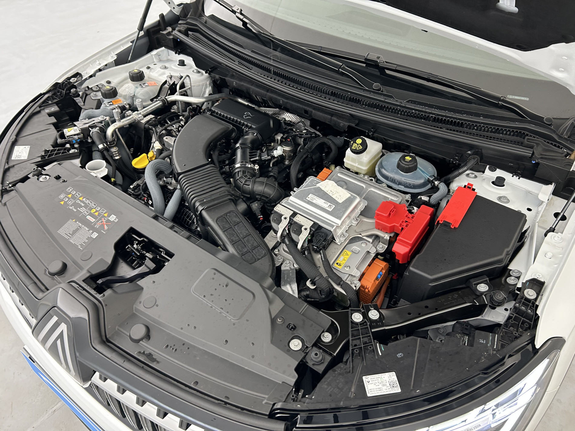 Vente en ligne Renault Espace Espace E-Tech full hybrid 200 GSR2 au prix de 33 690 €