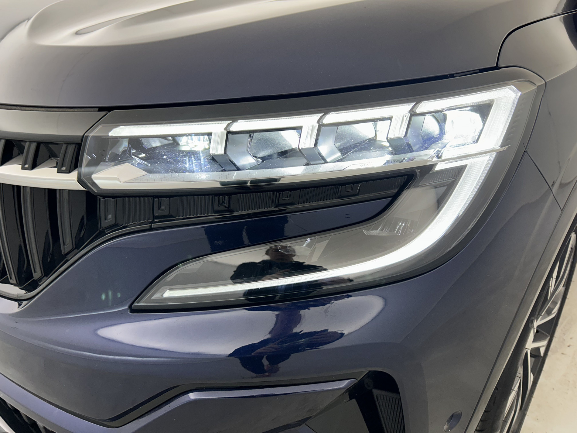 Vente en ligne Renault Espace Espace E-Tech full hybrid 200 GSR2 au prix de 33 690 €