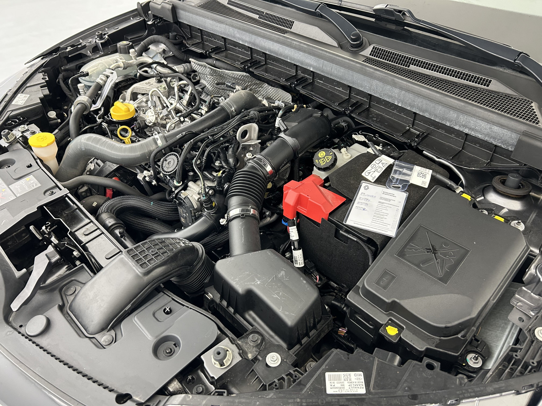 Vente en ligne Renault Arkana  mild hybrid 140 EDC FAP - 22 au prix de 17 490 €