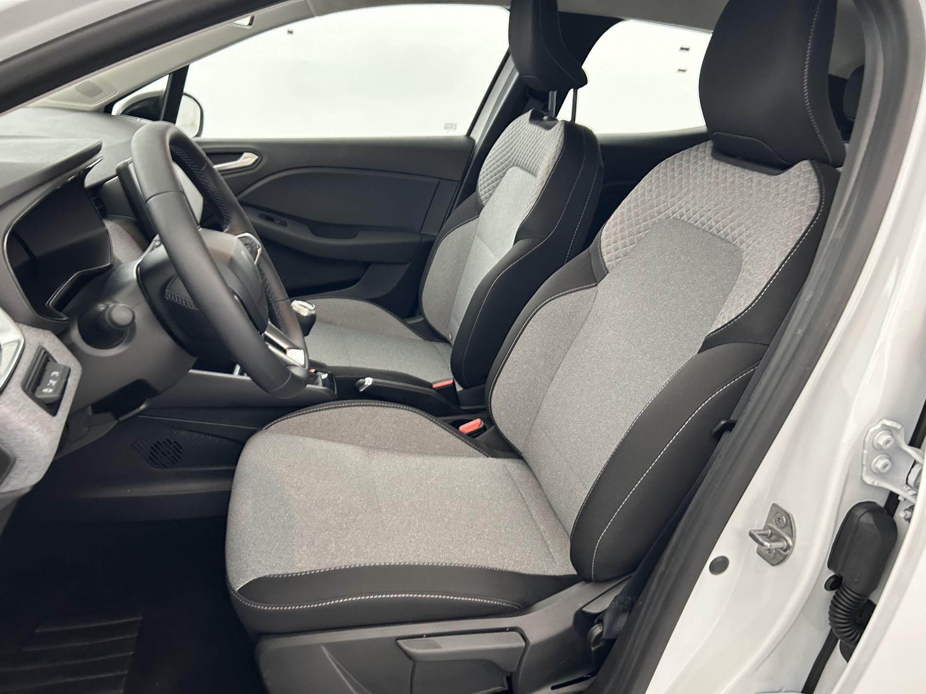 Vente en ligne Renault Clio 5 Clio TCe 90 ch GSR2 au prix de 16 290 €