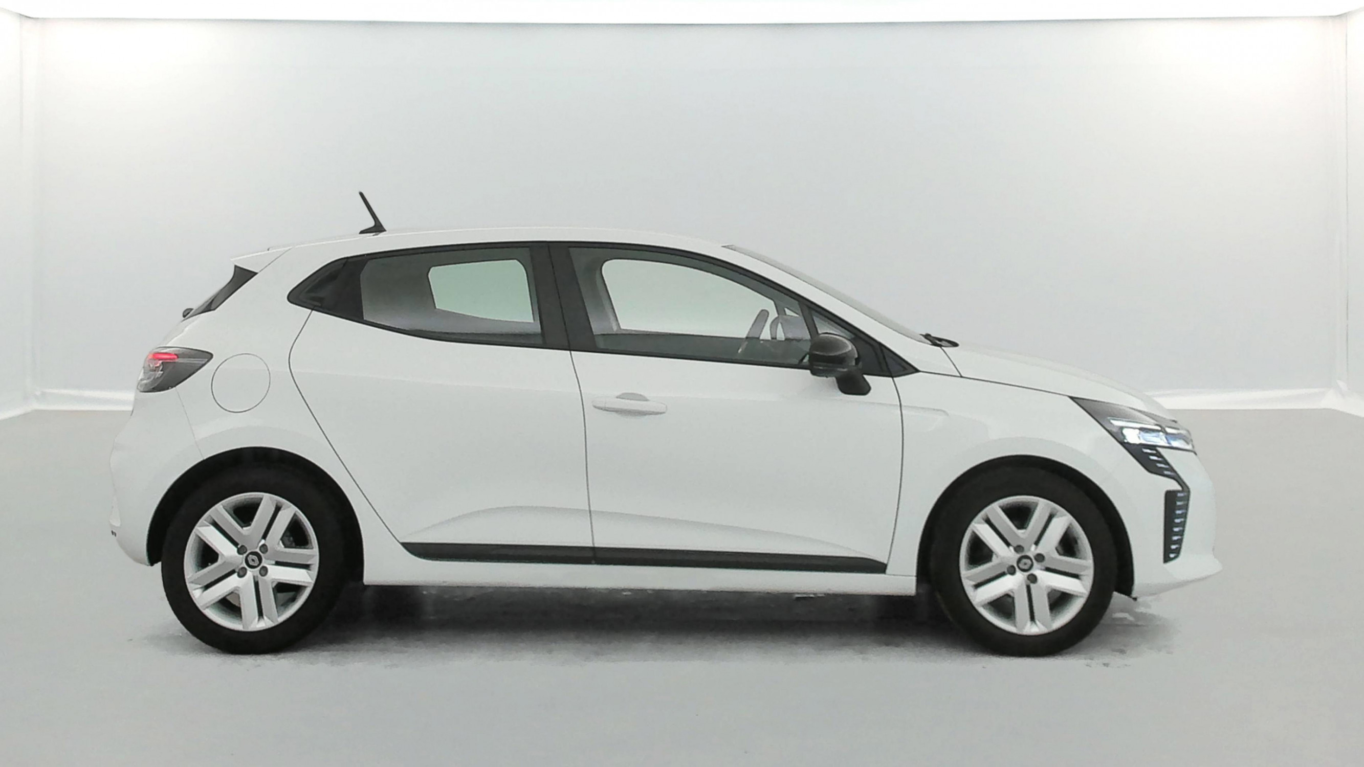 Vente en ligne Renault Clio 5 Clio SCe 65 ch GSR2 au prix de 14 990 €