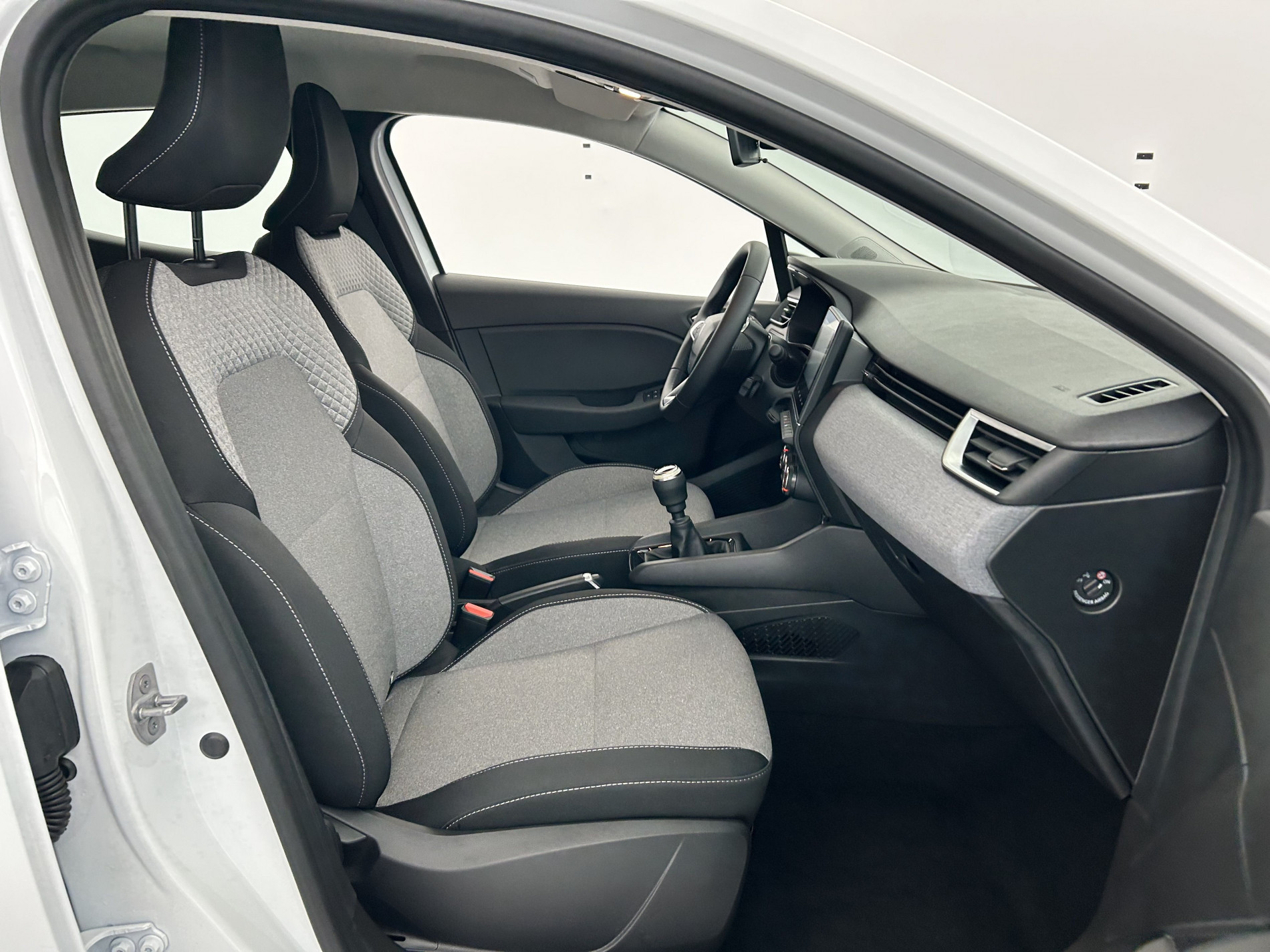 Vente en ligne Renault Clio 5 Clio TCe 90 ch GSR2 au prix de 16 290 €