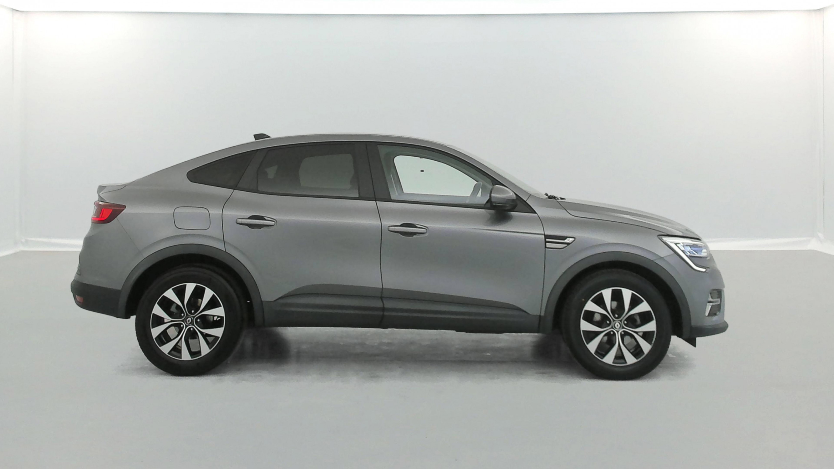 Vente en ligne Renault Arkana  mild hybrid 140 EDC FAP - 22 au prix de 17 490 €