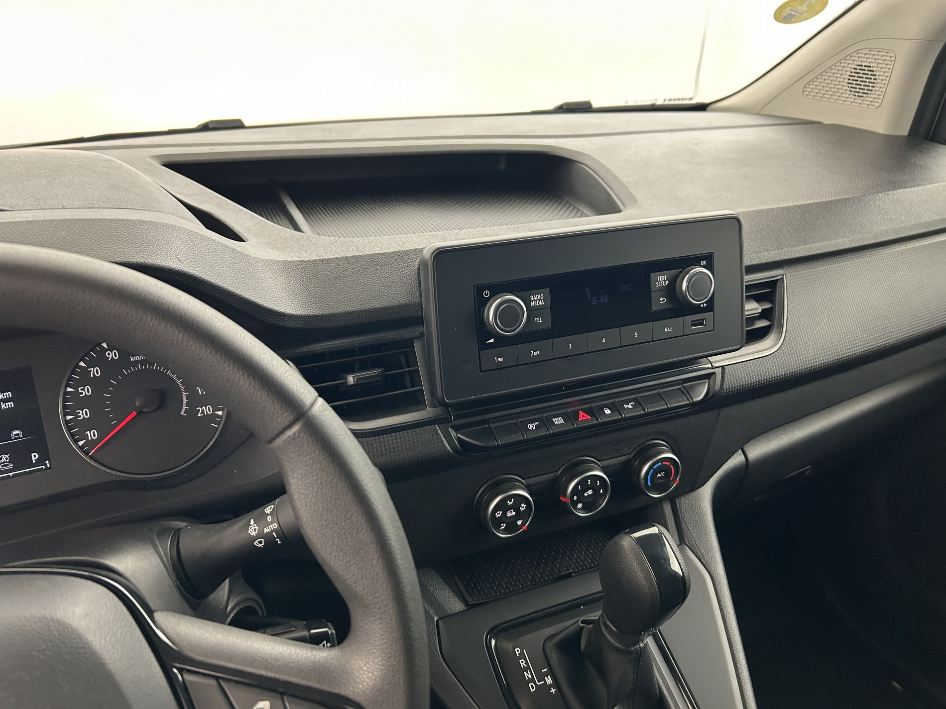 Vente en ligne Renault Kangoo Van  BLUE DCI 95 EDC au prix de 13 490 €