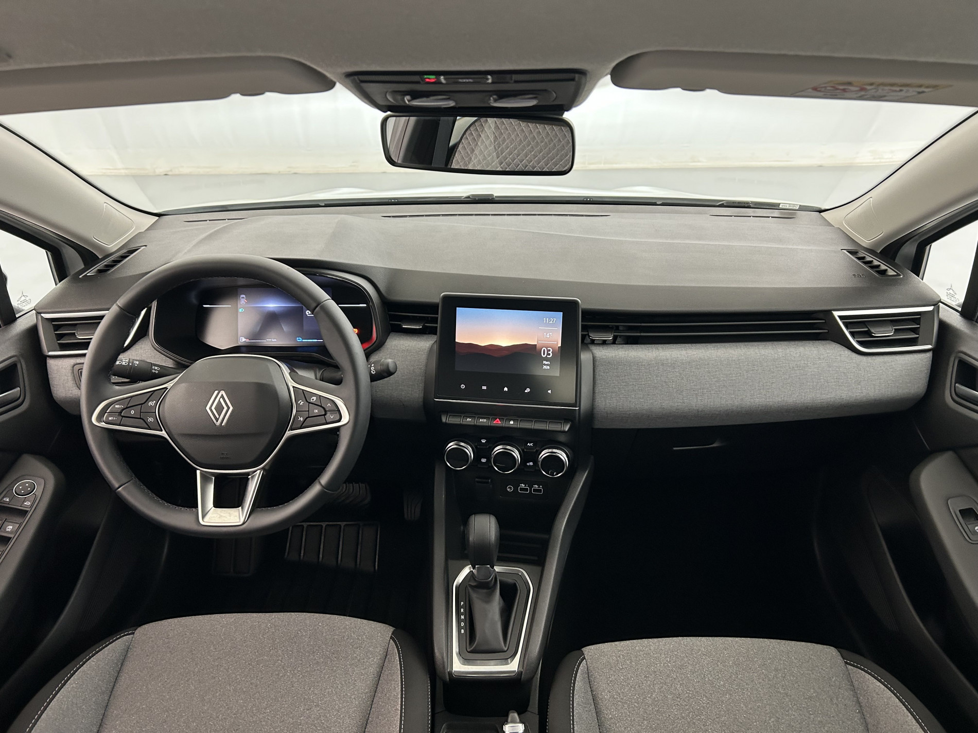 Vente en ligne Renault Clio 5 Clio E-Tech full hybrid 145 ch GSR2 au prix de 19 370 €