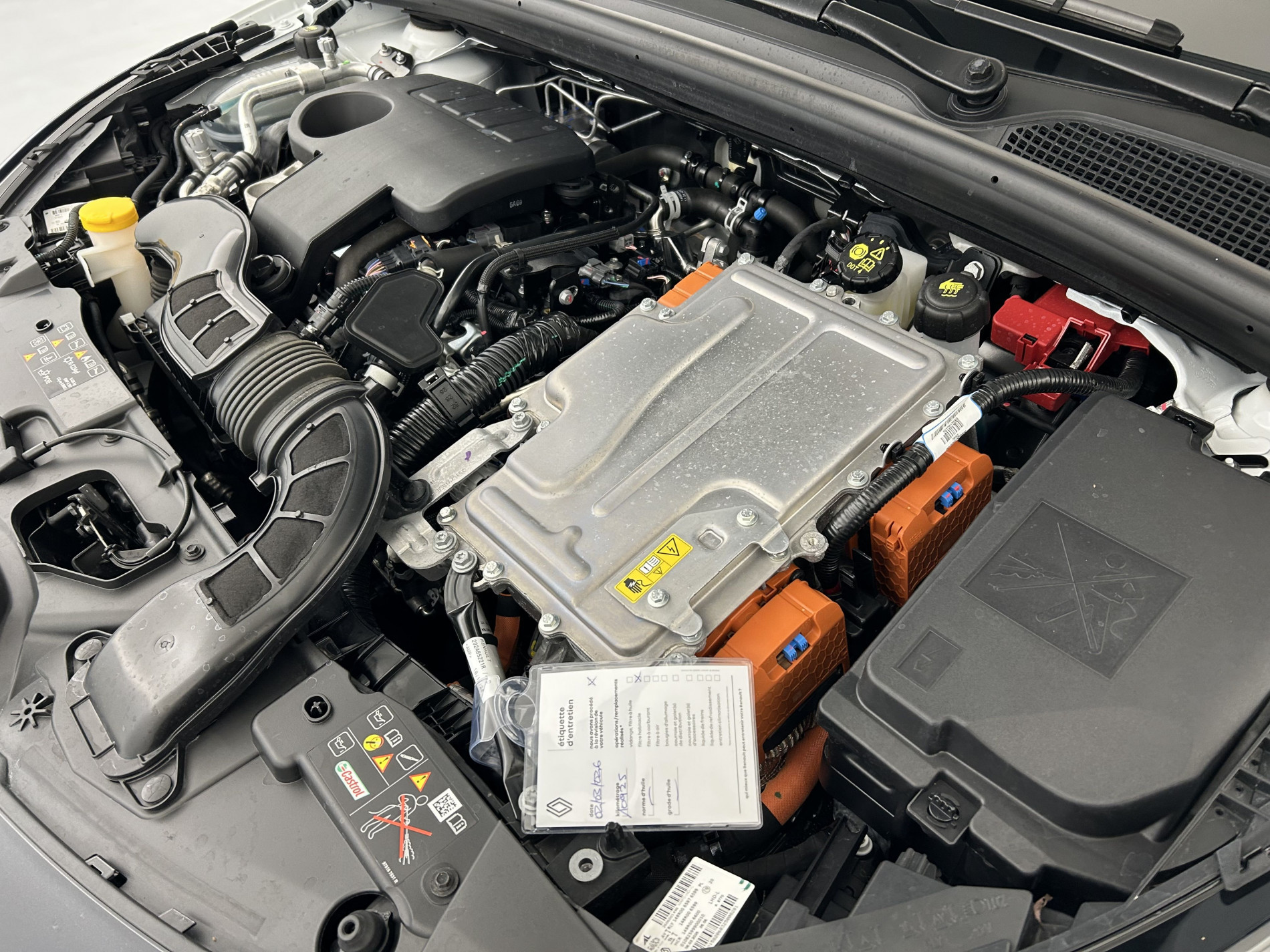 Vente en ligne Renault Clio 5 Clio E-Tech full hybrid 145 ch GSR2 au prix de 19 370 €