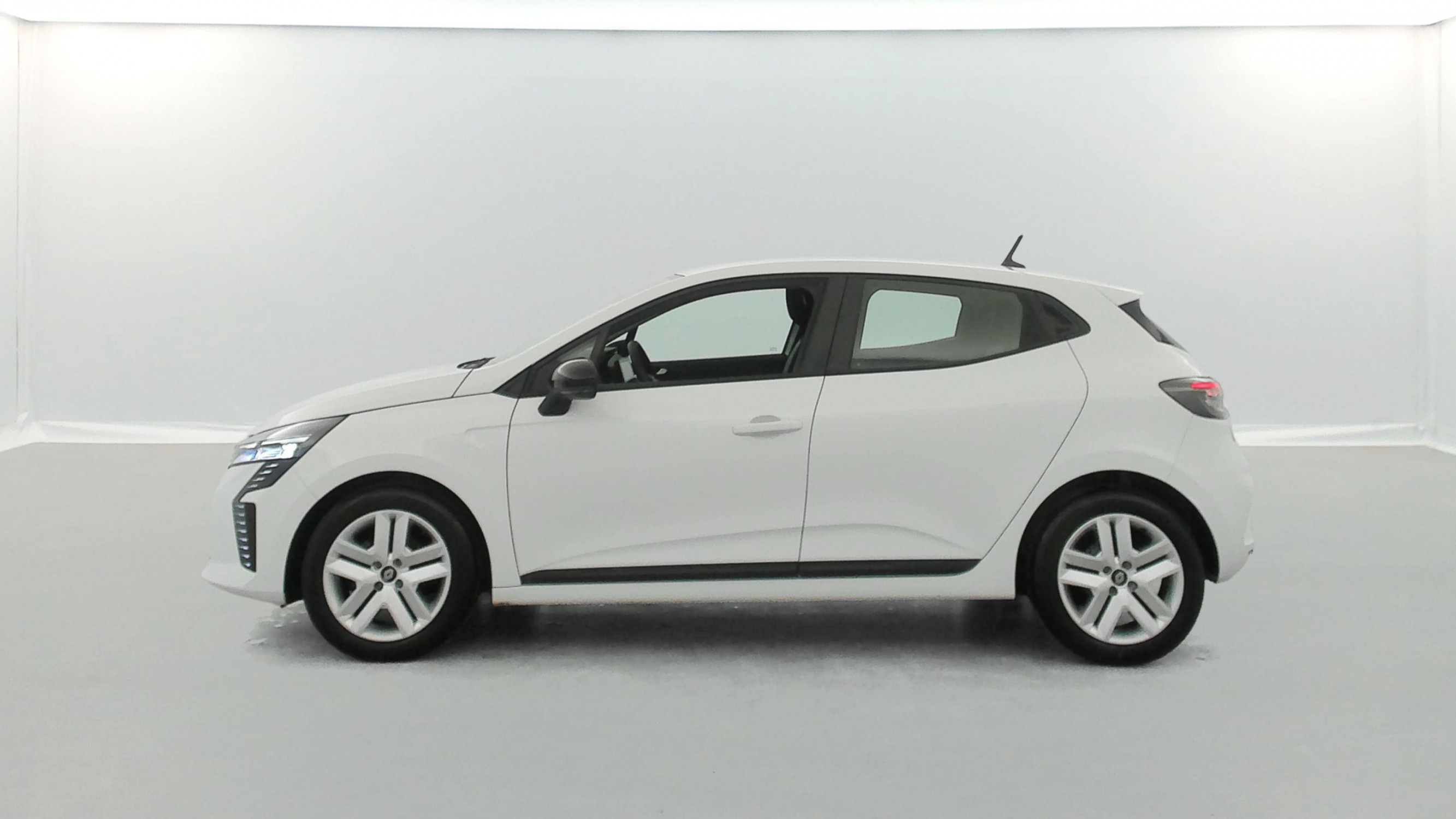 Vente en ligne Renault Clio 5 Clio TCe 90 ch GSR2 au prix de 16 290 €