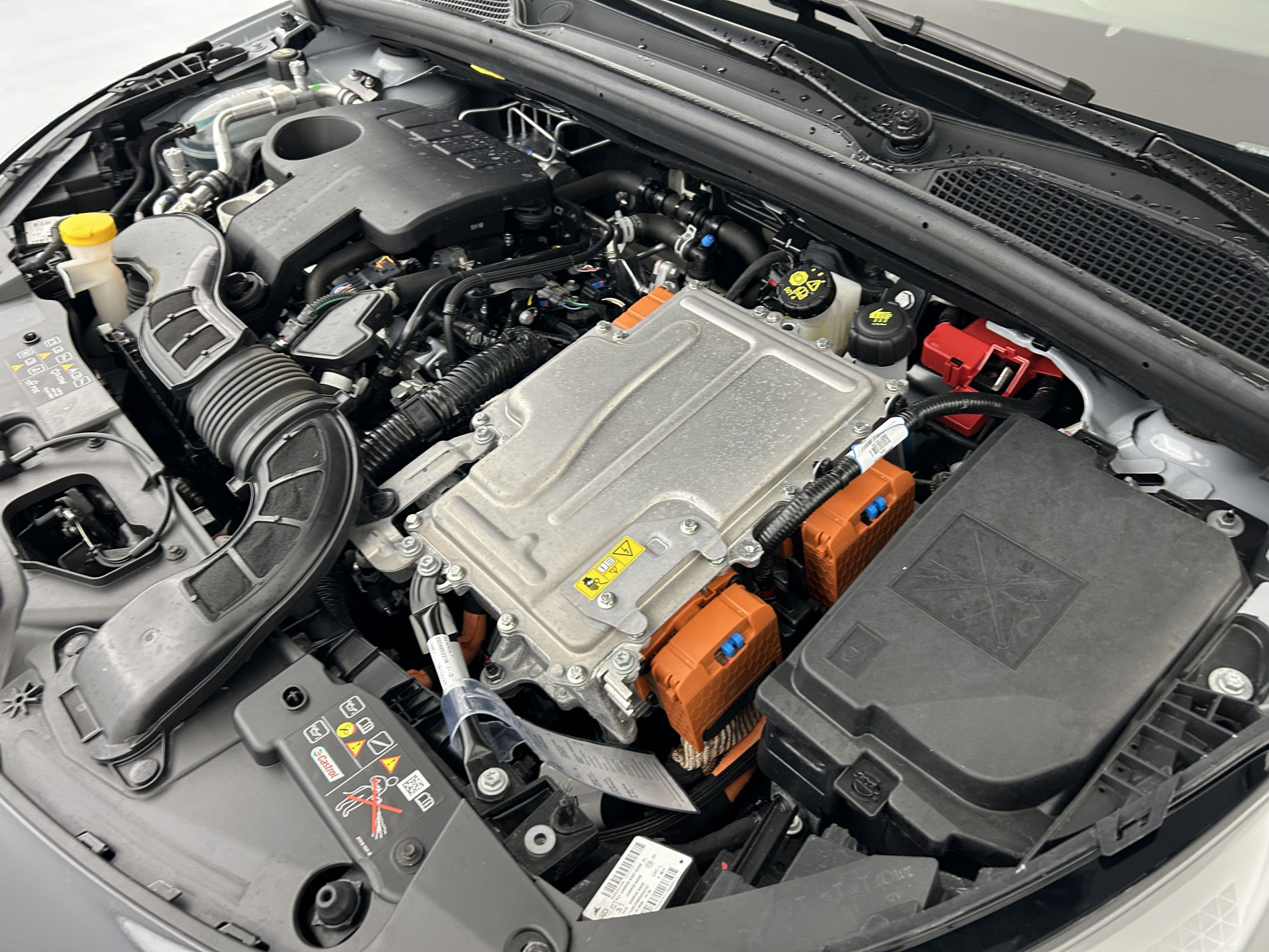 Vente en ligne Renault Clio 5 Clio E-Tech full hybrid 145 ch GSR2 au prix de 18 990 €