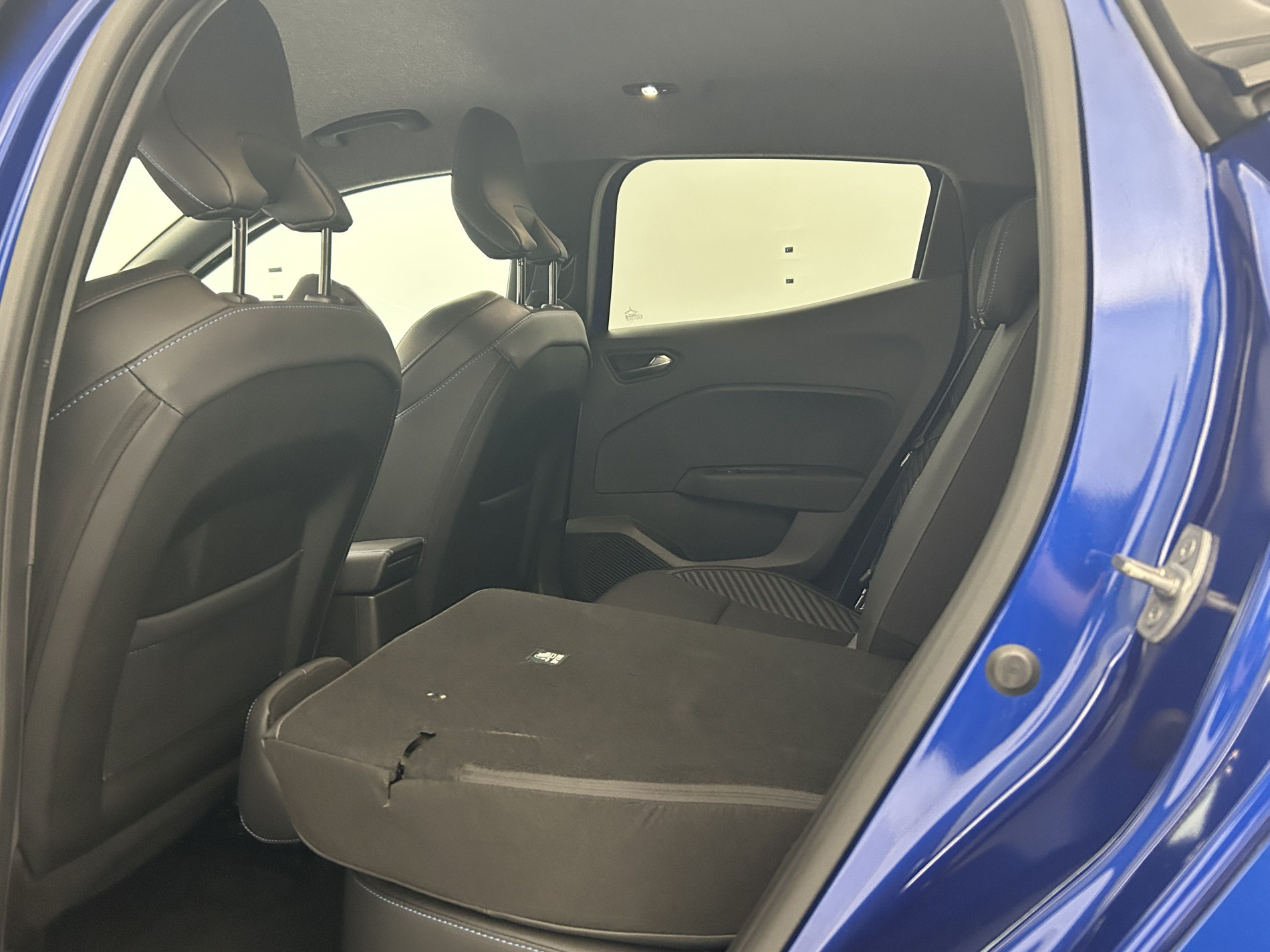 Vente en ligne Renault Clio 5 Clio E-Tech full hybrid 145 ch GSR2 au prix de 22 490 €