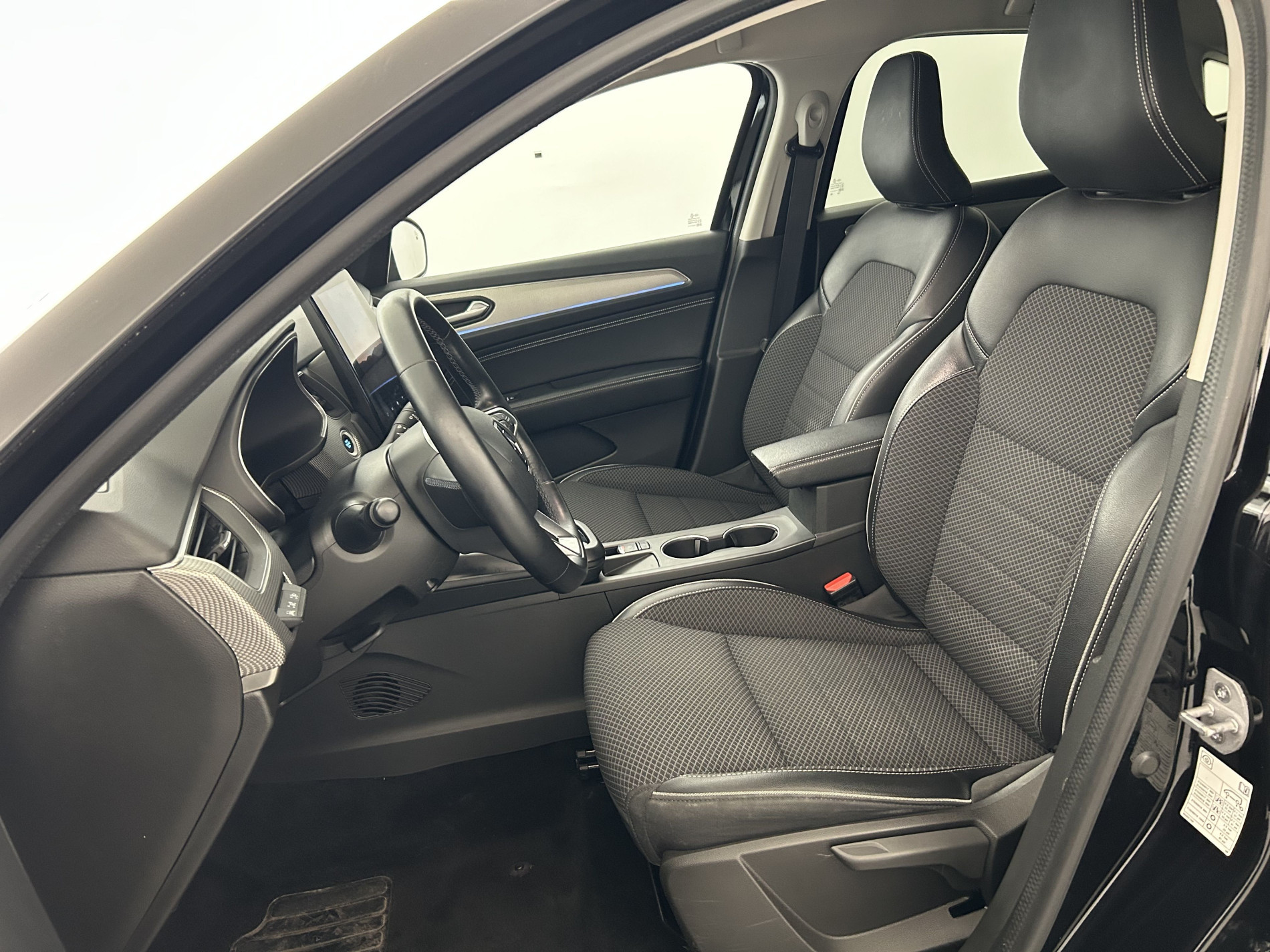 Vente en ligne Renault Arkana  E-Tech hybride 145 - 22 au prix de 19 270 €