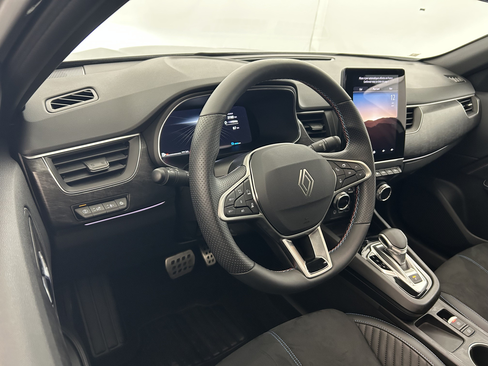 Vente en ligne Renault Arkana  E-Tech full hybrid 145 GSR2 au prix de 27 790 €