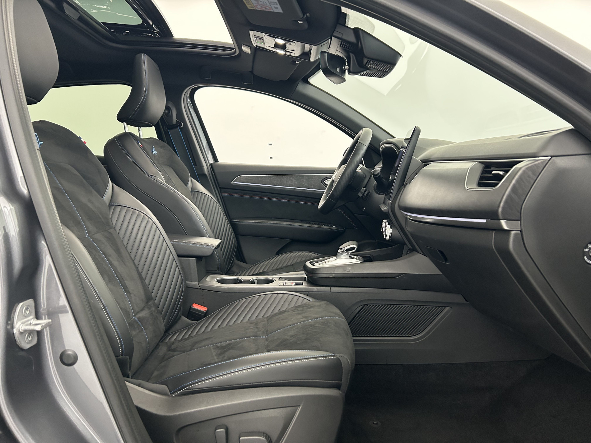 Vente en ligne Renault Arkana  E-Tech full hybrid 145 GSR2 au prix de 27 790 €