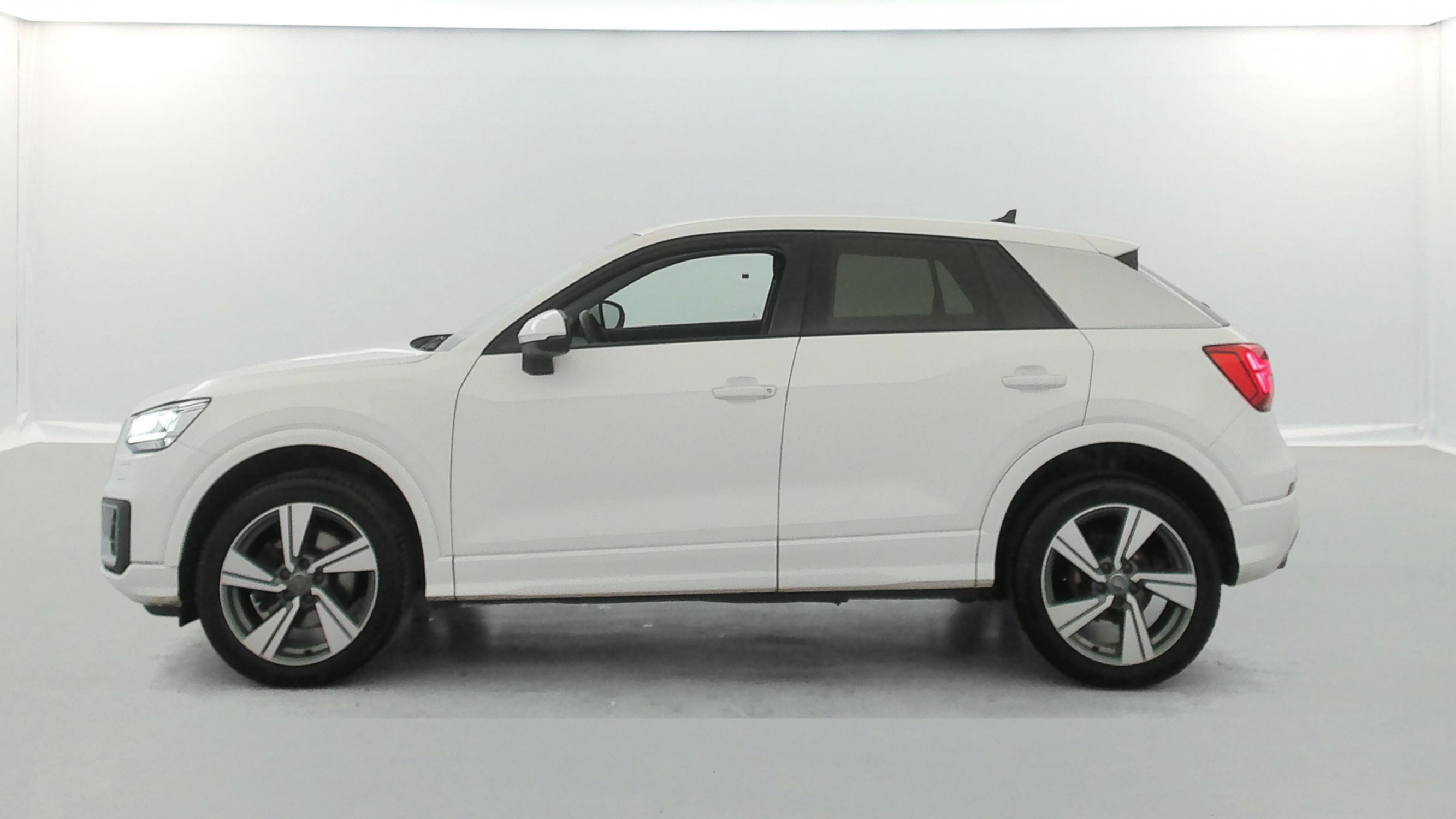 Vente en ligne Audi Q2  35 TDI 150 BVM6 au prix de 22 990 €