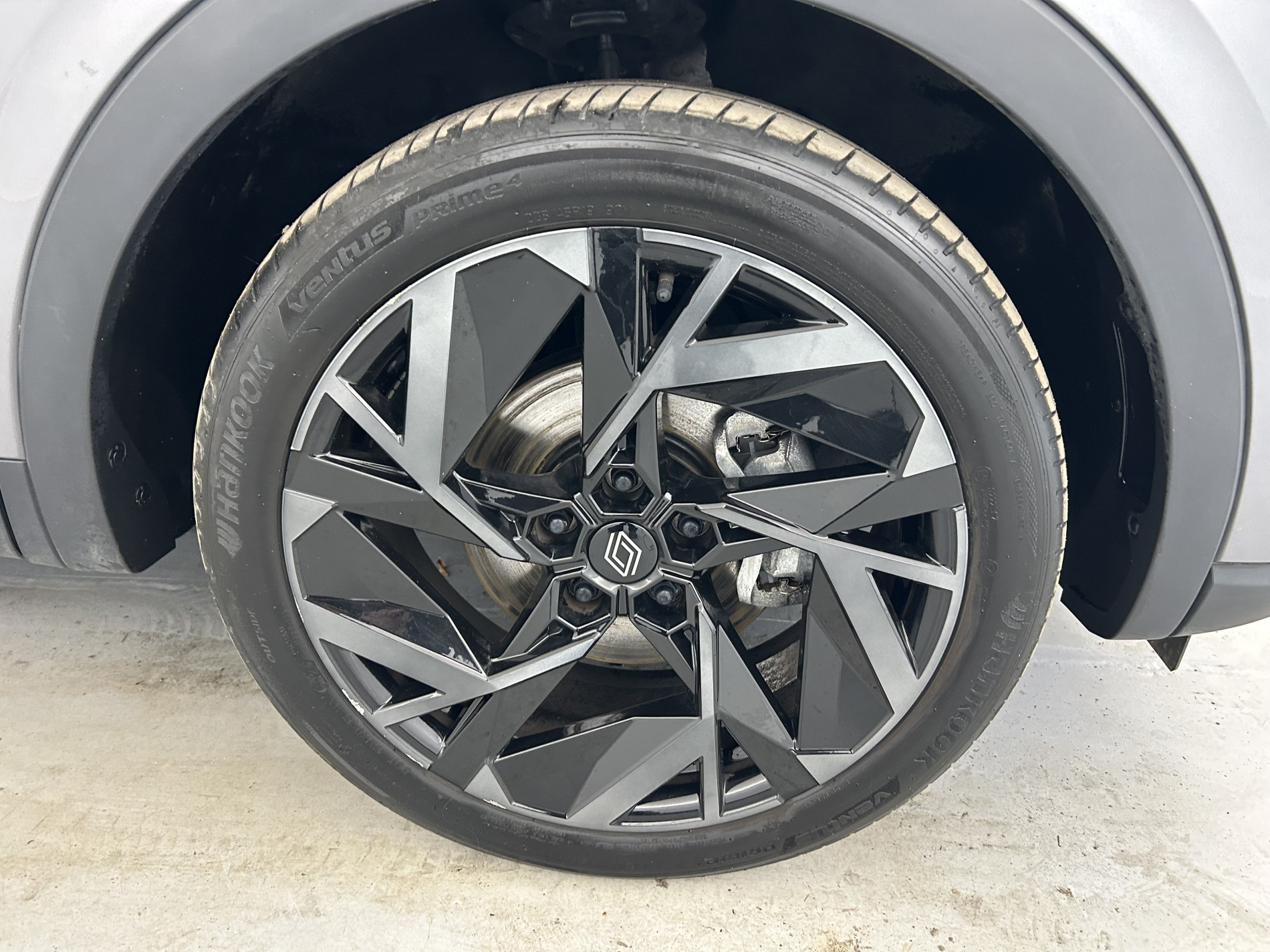 Vente en ligne Renault Arkana  E-Tech full hybrid 145 GSR2 au prix de 27 790 €