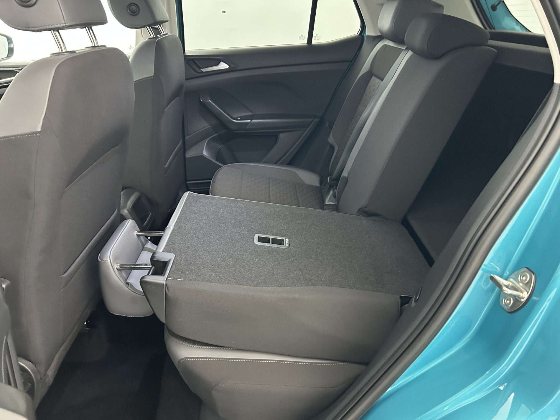 Vente en ligne Volkswagen T-Cross  1.0 TSI 110 Start/Stop DSG7 au prix de 20 990 €