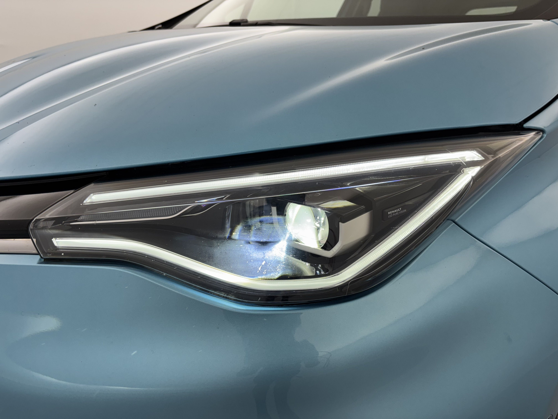 Vente en ligne Renault Zoé Zoe R135 - MY22 au prix de 19 990 €