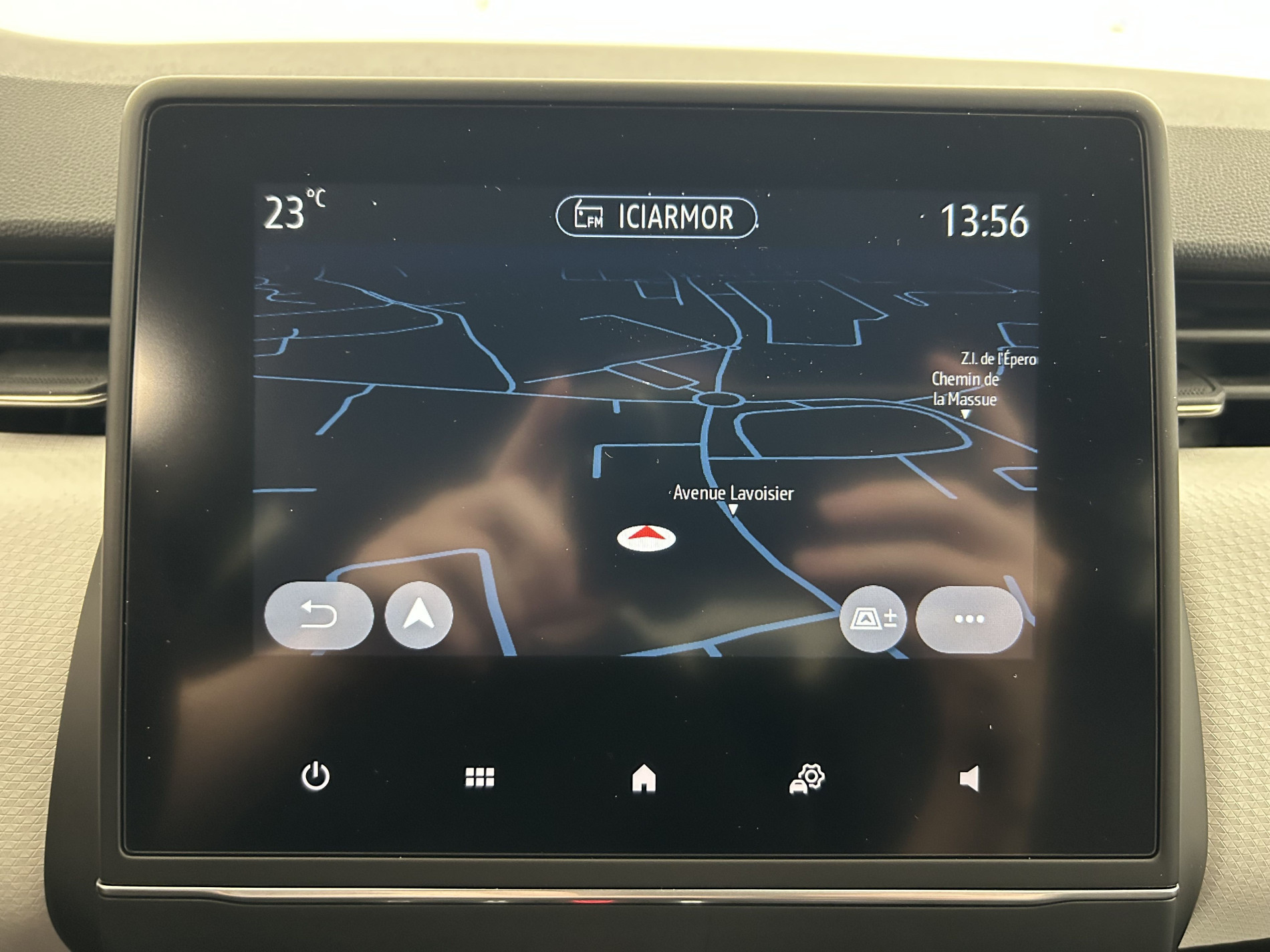 Vente en ligne Renault Clio 5 Clio E-Tech full hybrid 145 au prix de 18 690 €