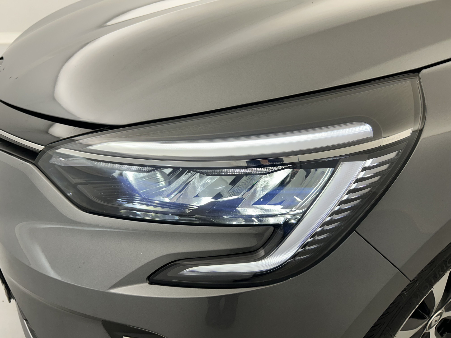 Vente en ligne Renault Clio 5 Clio E-Tech full hybrid 145 au prix de 18 690 €