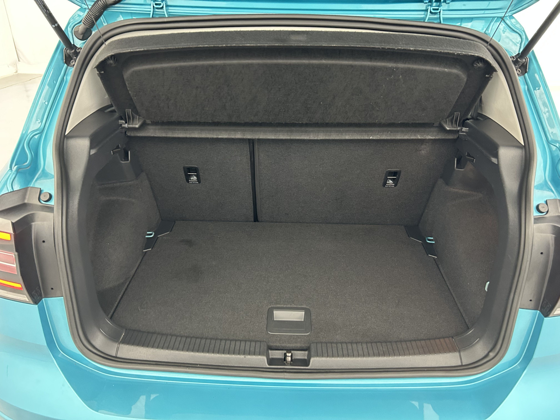 Vente en ligne Volkswagen T-Cross  1.0 TSI 110 Start/Stop DSG7 au prix de 20 990 €