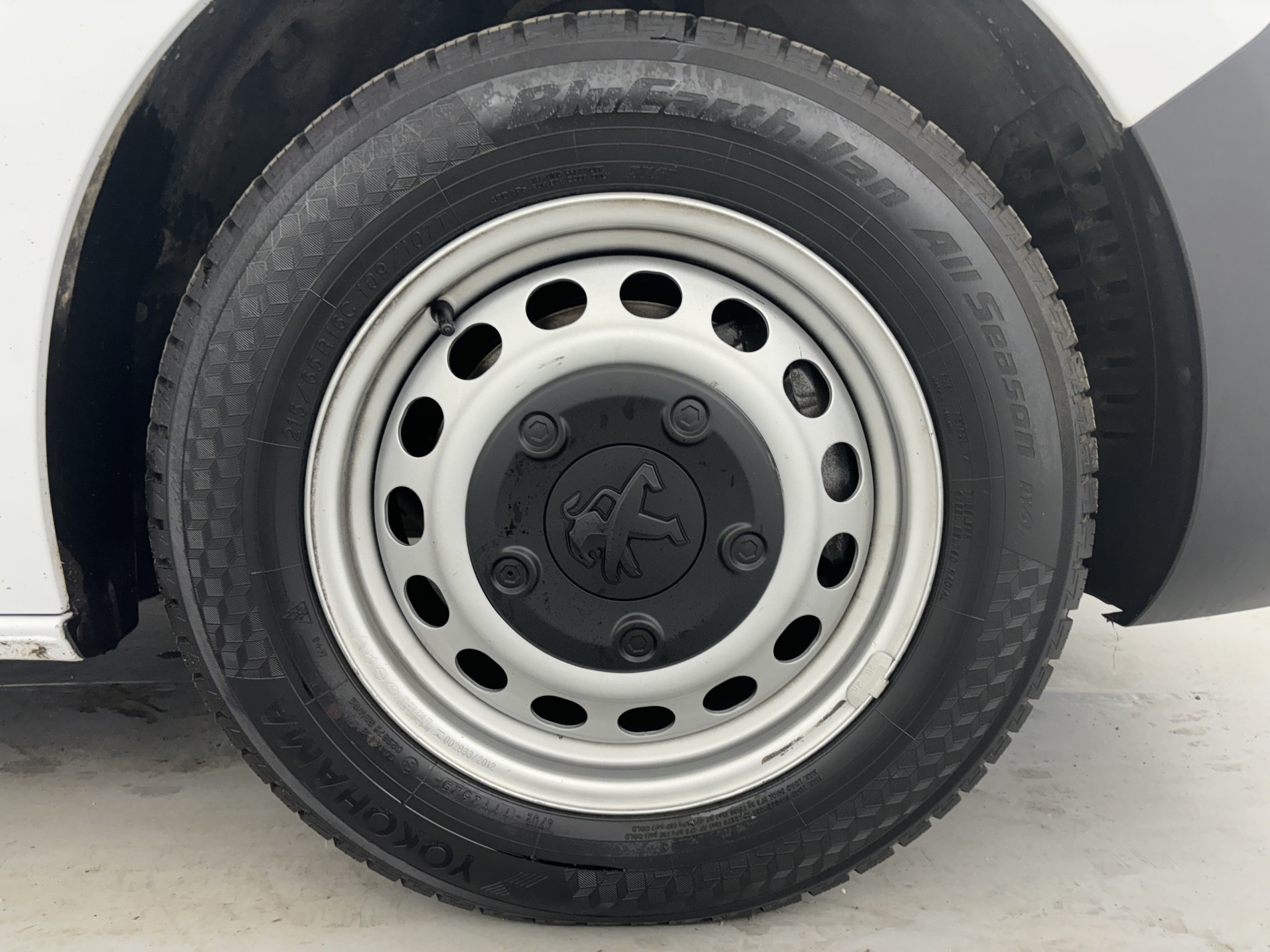 Vente en ligne Peugeot Expert EXPERT FGN TOLE M BLUEHDI 120 S&S BVM6 au prix de 20 890 €