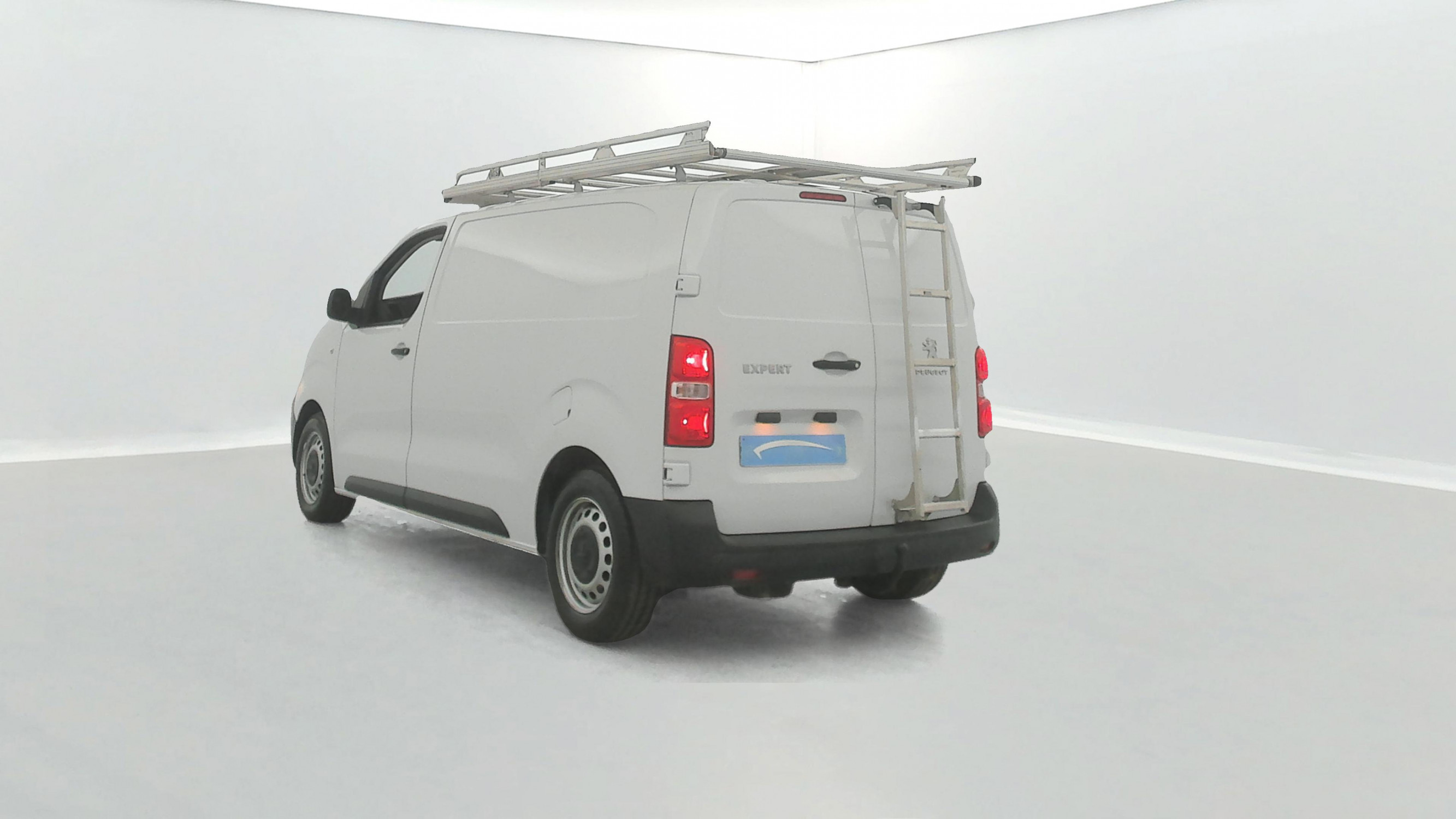 Vente en ligne Peugeot Expert EXPERT FGN TOLE M BLUEHDI 120 S&S BVM6 au prix de 20 890 €