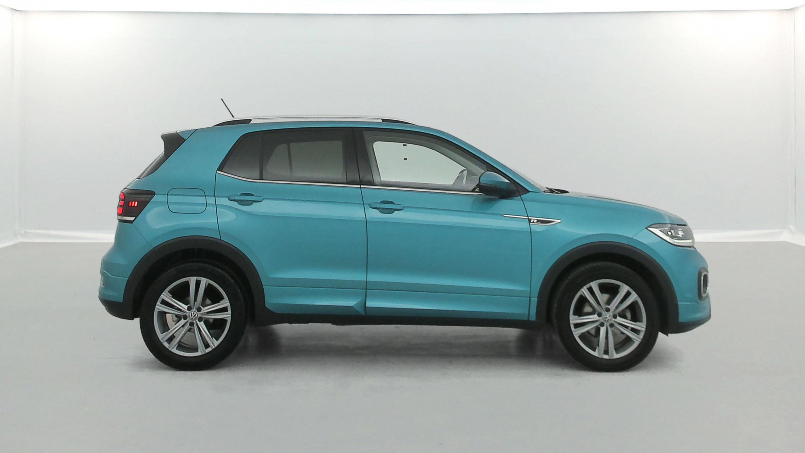 Vente en ligne Volkswagen T-Cross  1.0 TSI 110 Start/Stop DSG7 au prix de 20 990 €
