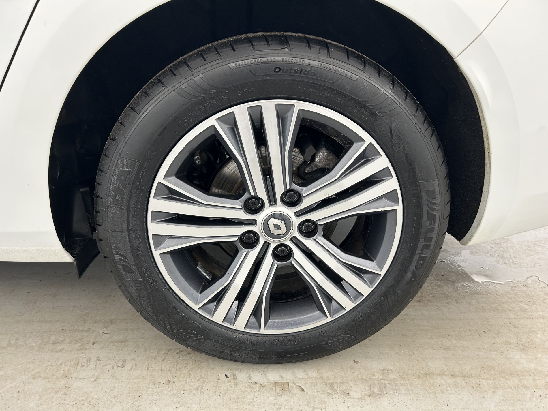 Vente en ligne Renault Megane 4 Estate  Blue dCi 115 au prix de 14 790 €
