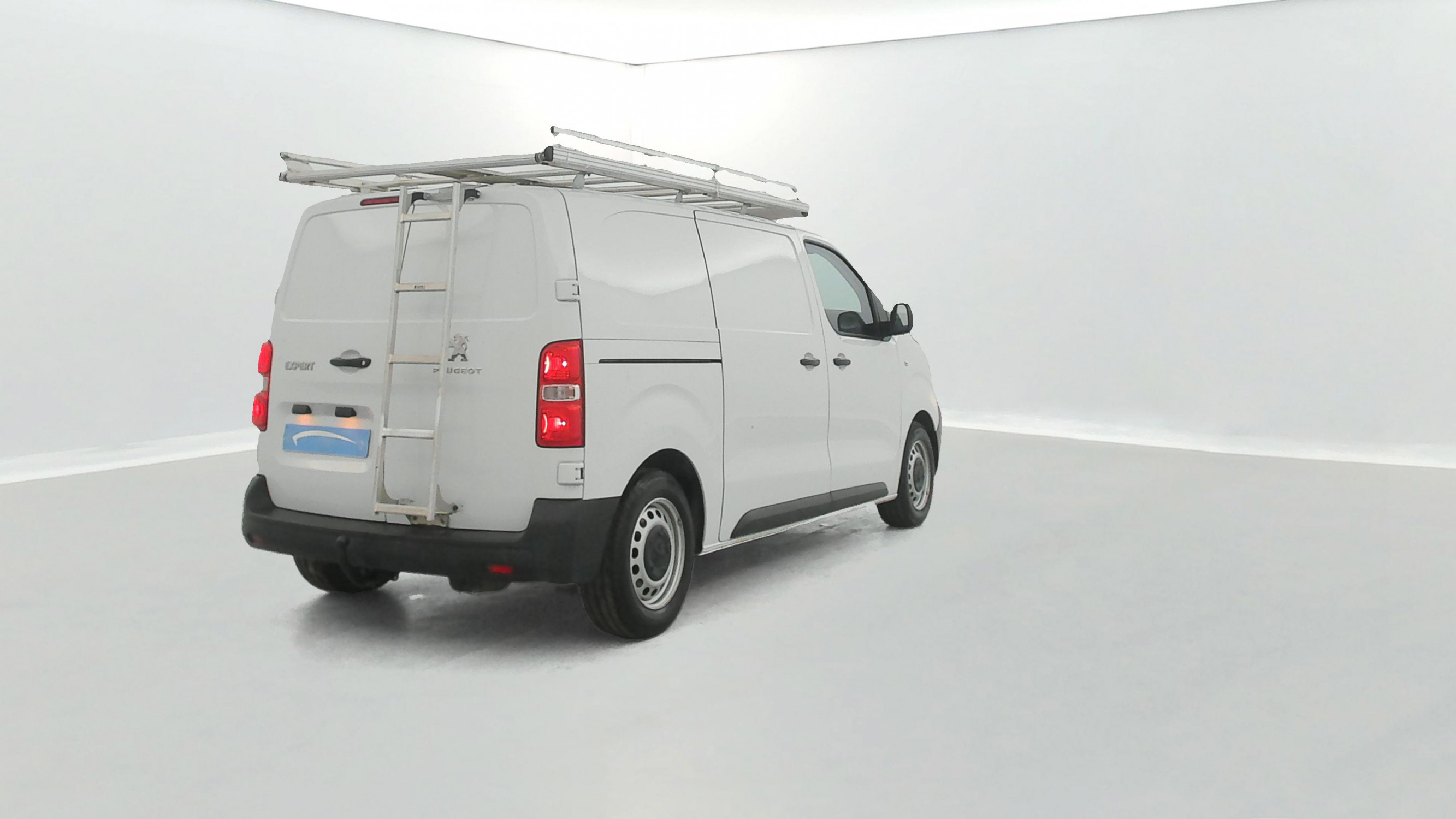 Vente en ligne Peugeot Expert EXPERT FGN TOLE M BLUEHDI 120 S&S BVM6 au prix de 20 890 €