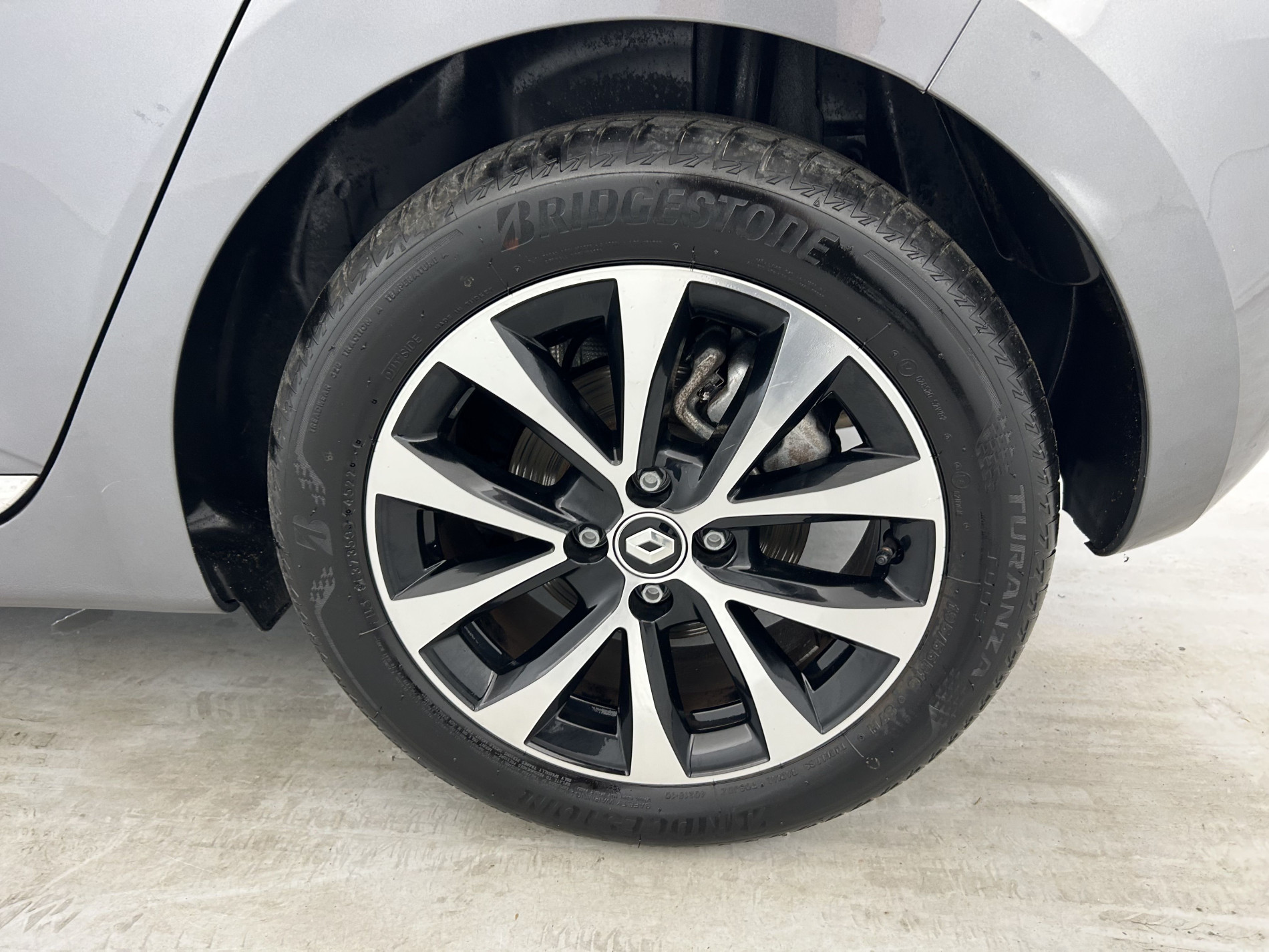 Vente en ligne Renault Clio 5 Clio E-Tech full hybrid 145 au prix de 18 690 €