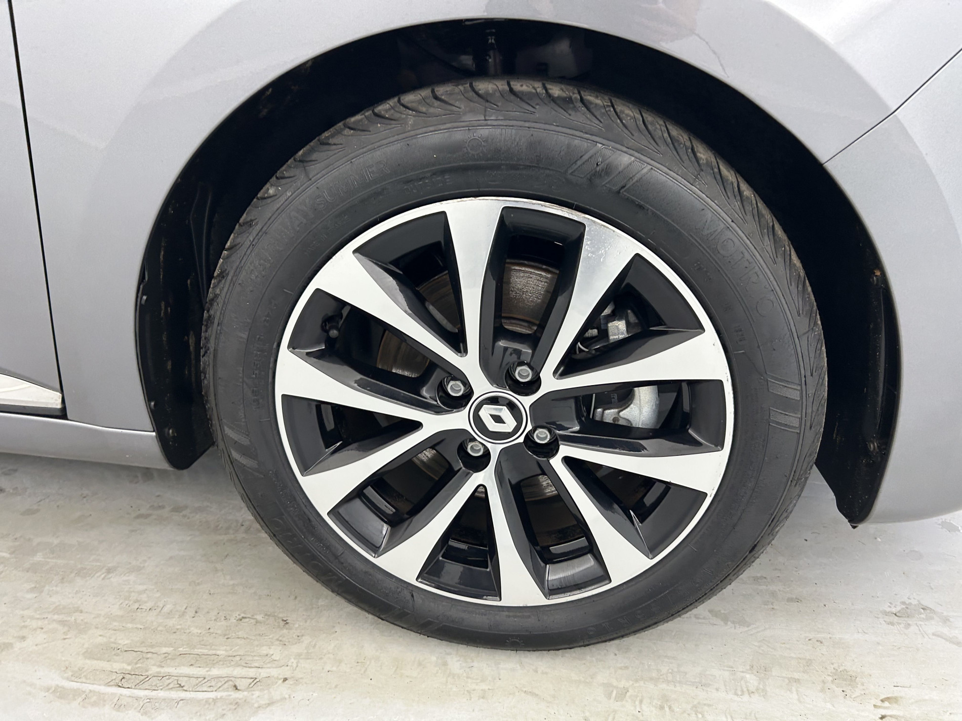 Vente en ligne Renault Clio 5 Clio E-Tech full hybrid 145 au prix de 18 690 €