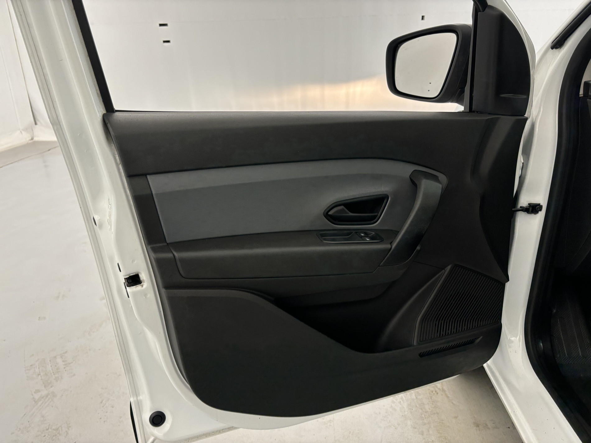 Vente en ligne Renault Express Van  BLUE DCI 95 - 22 au prix de 14 990 €