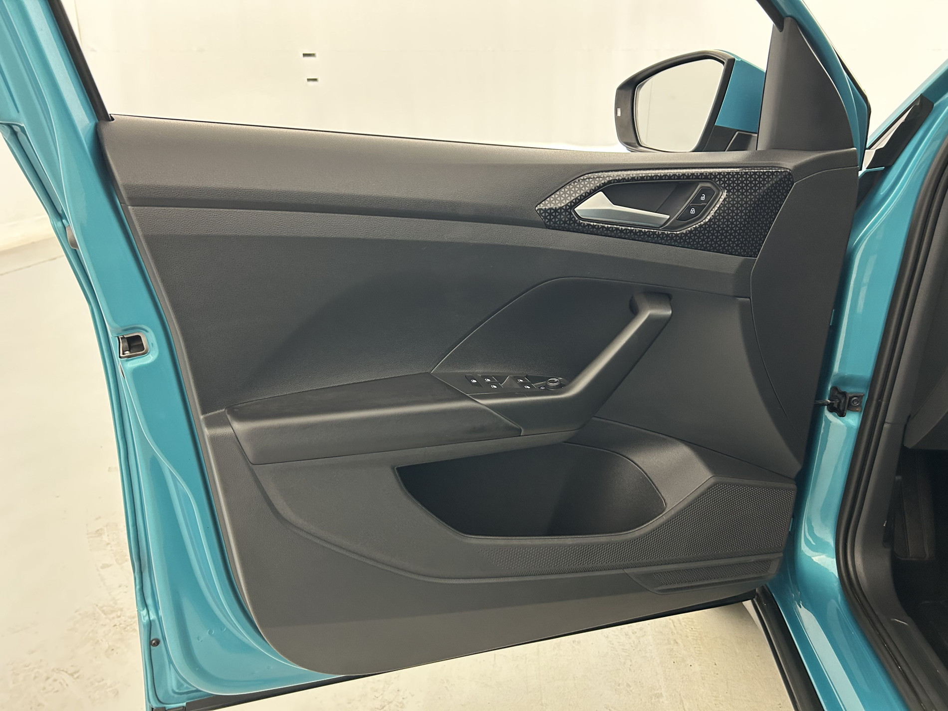Vente en ligne Volkswagen T-Cross  1.0 TSI 110 Start/Stop DSG7 au prix de 20 990 €