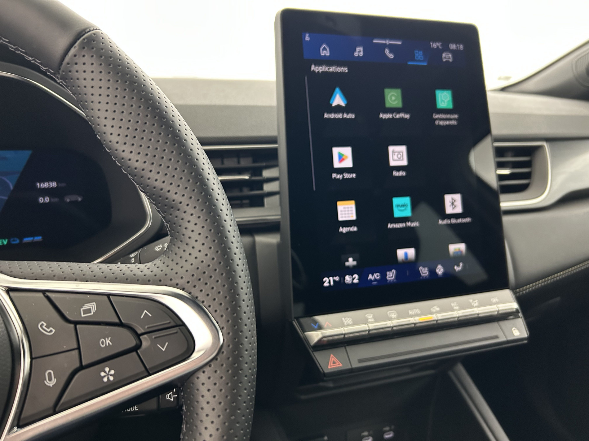 Vente en ligne Renault Symbioz  E-Tech full hybrid 145 au prix de 28 990 €