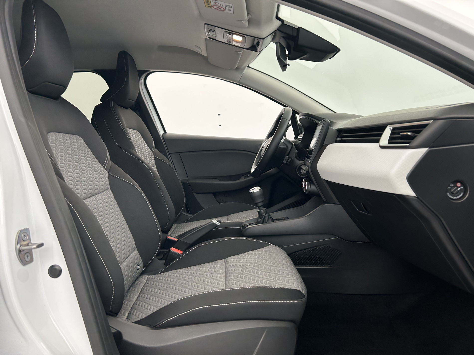 Vente en ligne Renault Clio 5 Clio TCe 100 GPL au prix de 14 490 €