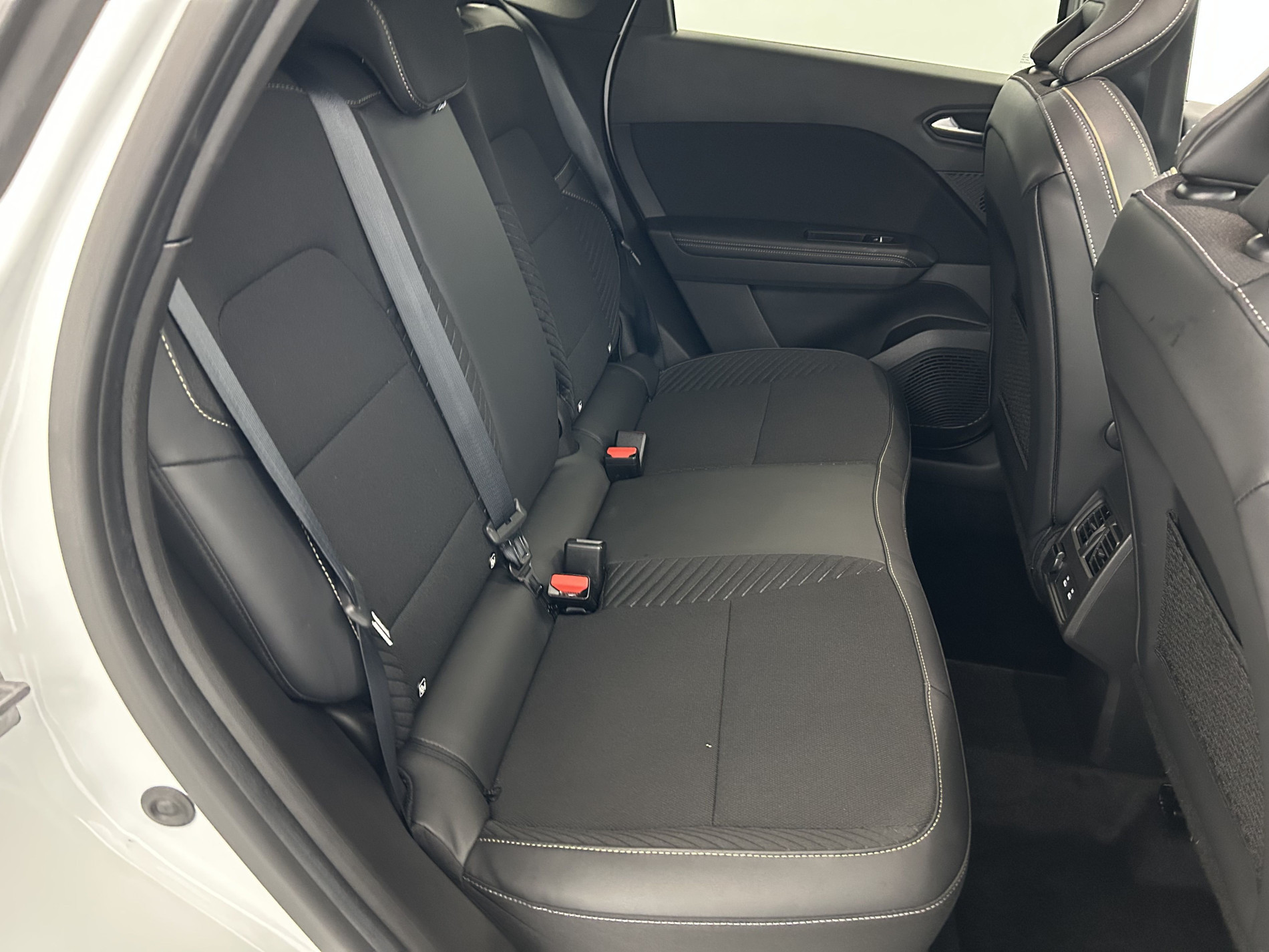 Vente en ligne Renault Symbioz  E-Tech full hybrid 145 au prix de 28 990 €