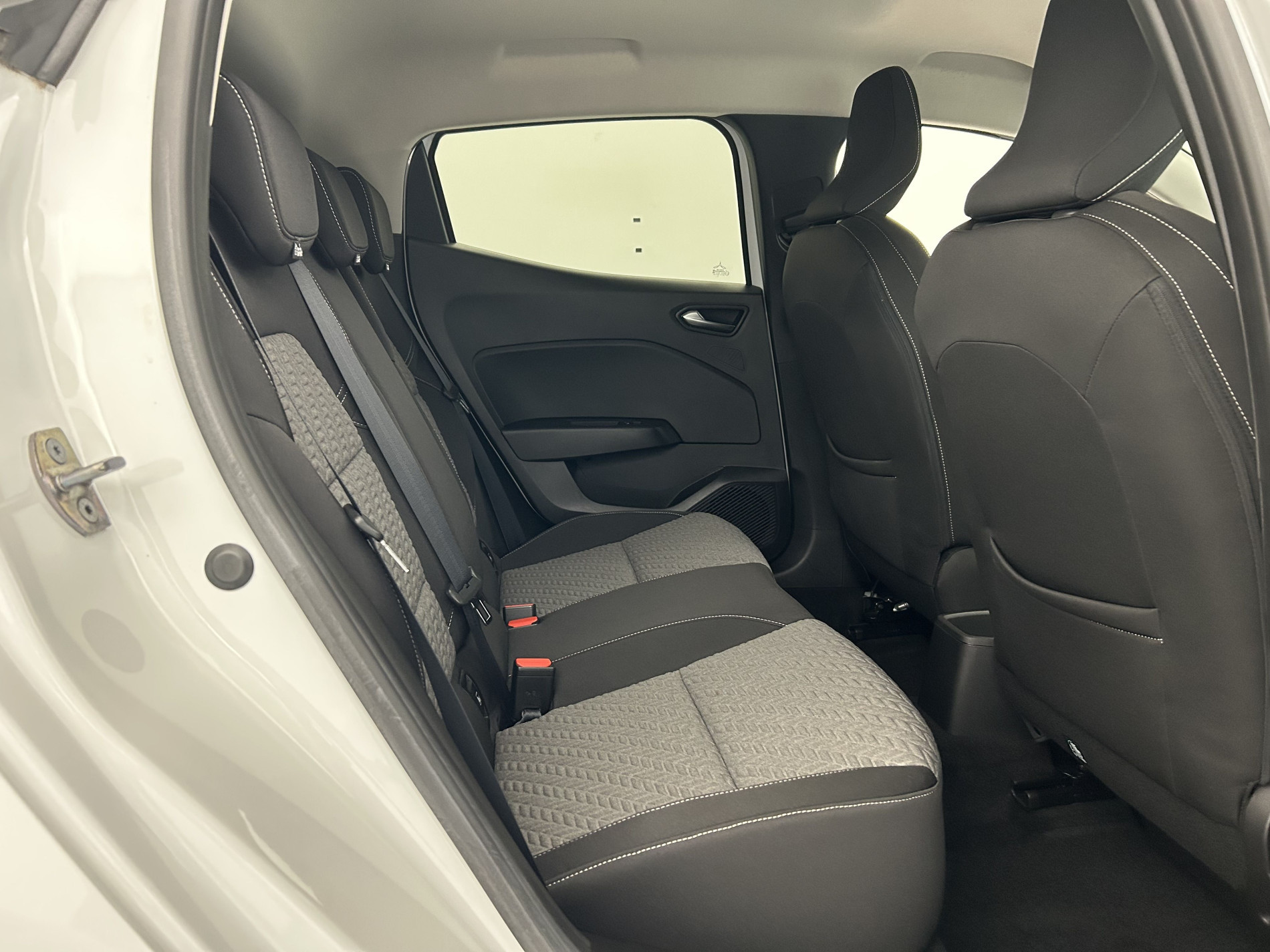 Vente en ligne Renault Clio 5 Clio TCe 100 GPL au prix de 14 490 €