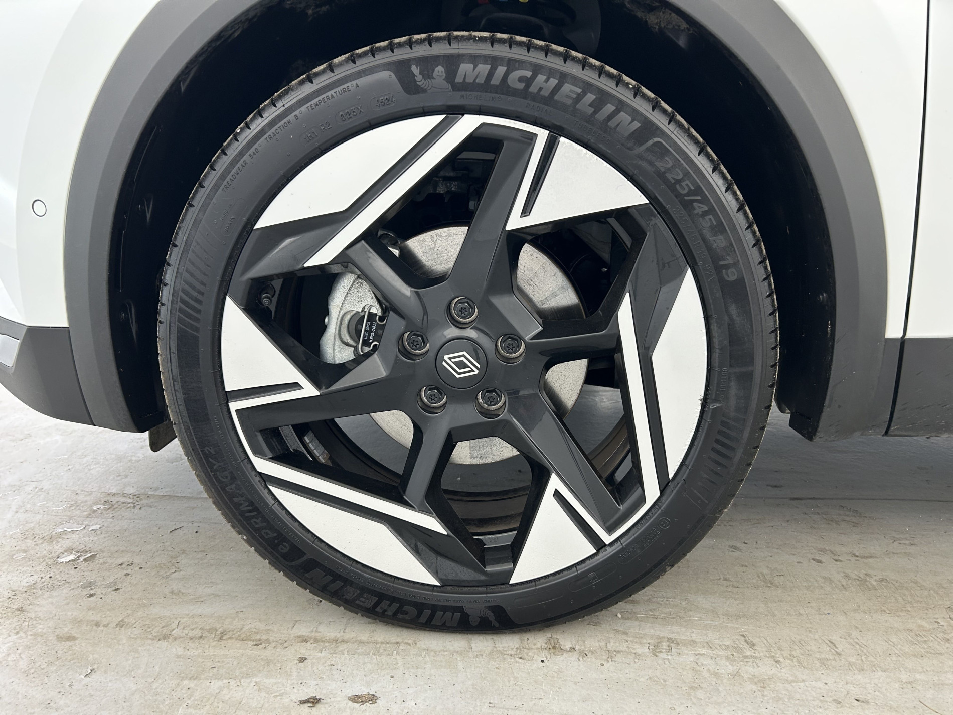 Vente en ligne Renault Symbioz  E-Tech full hybrid 145 au prix de 28 990 €